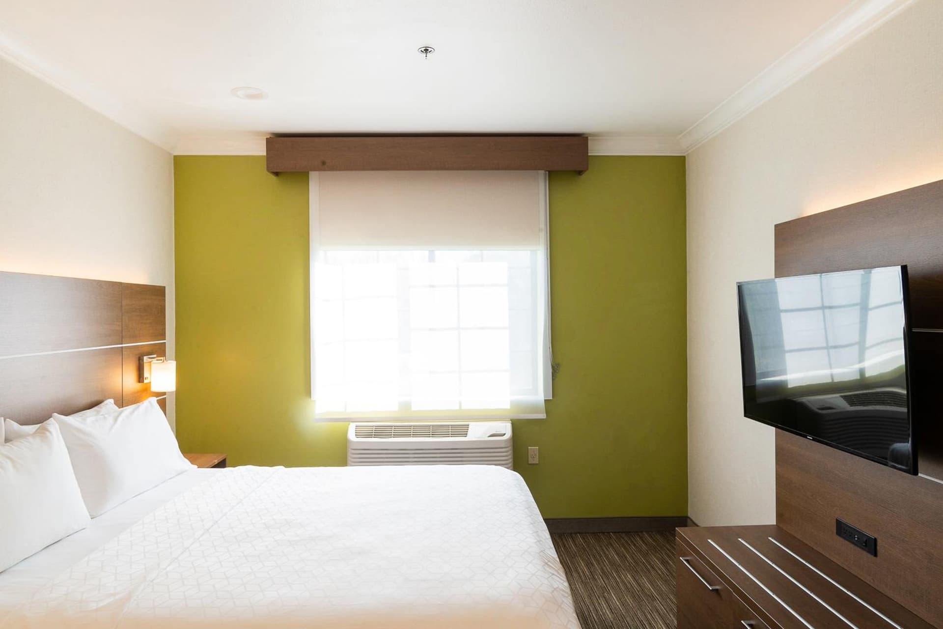 Holiday Inn Express Davis-University Area by IHG gallery photo in Davis, CA — image 9