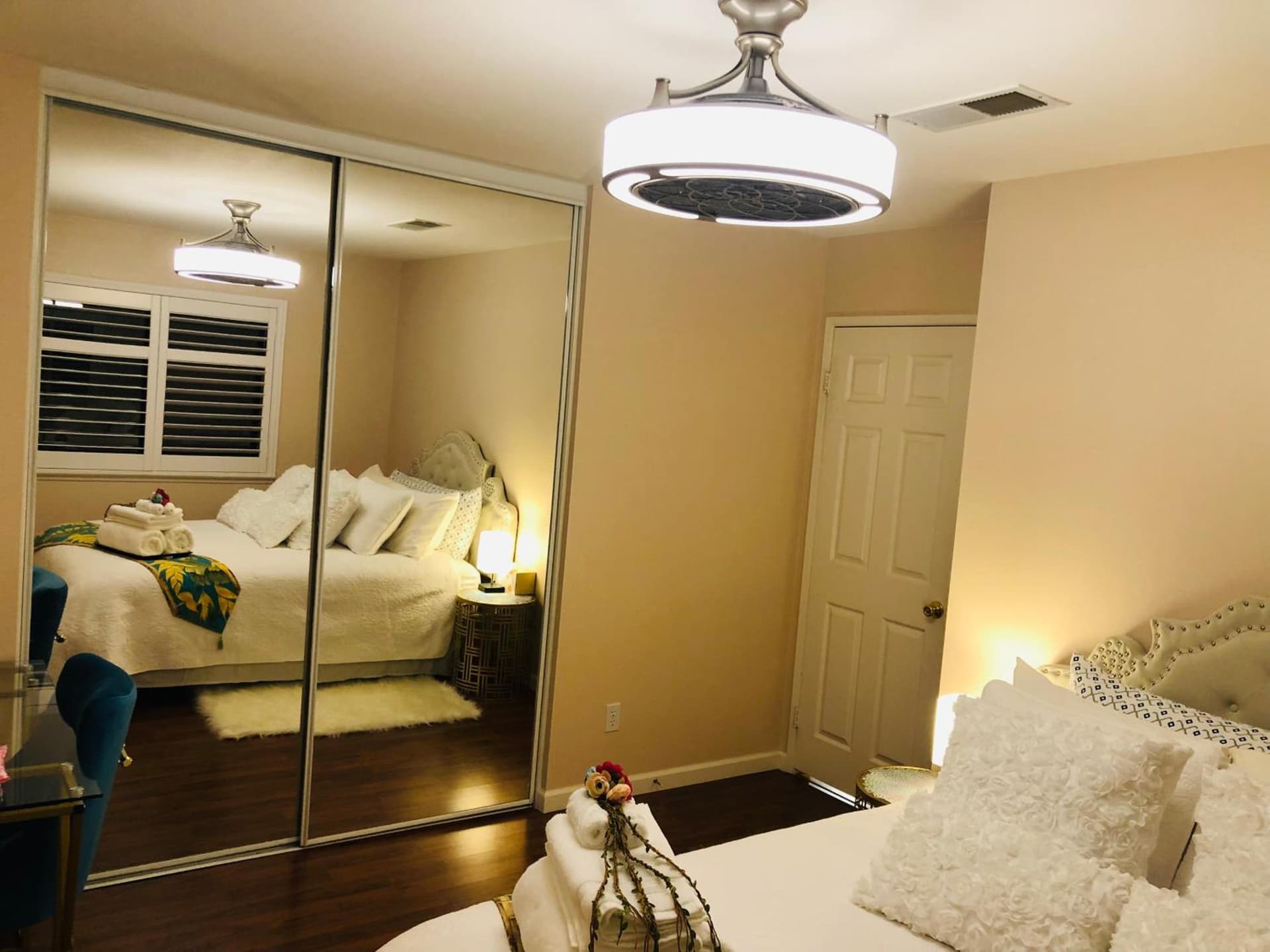Balloons and Wine interior in Murrieta, CA — gallery photo 2