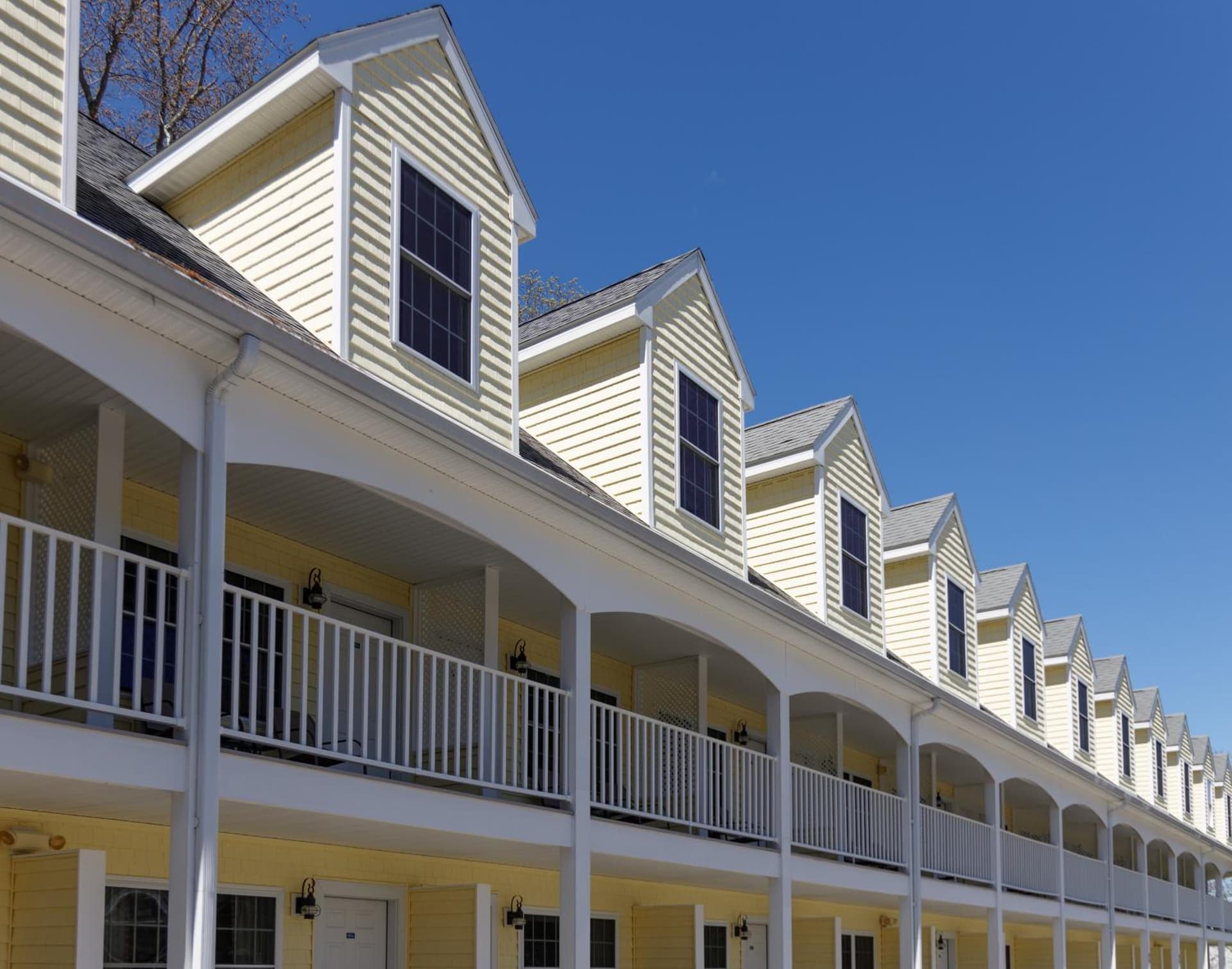 Admiral's Inn Resort property views in Ogunquit — gallery photo 3