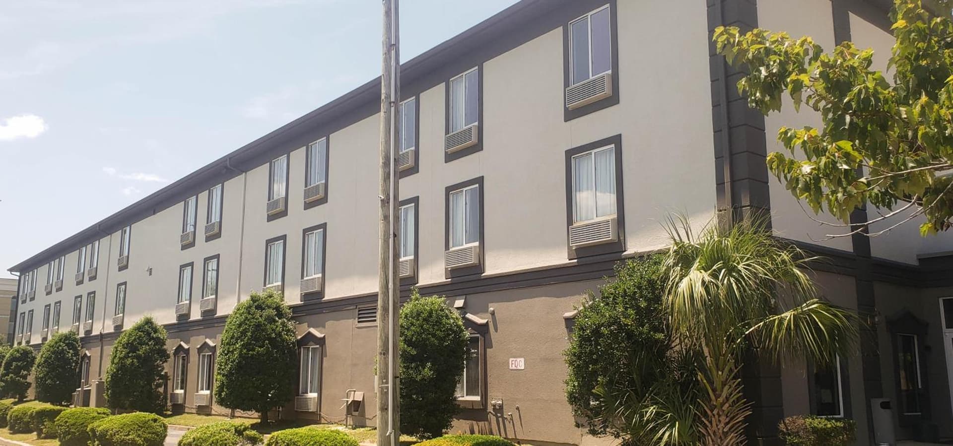 Motel 6 Mobile, AL - Airport Blvd interior in Mobile, AL — gallery photo 2