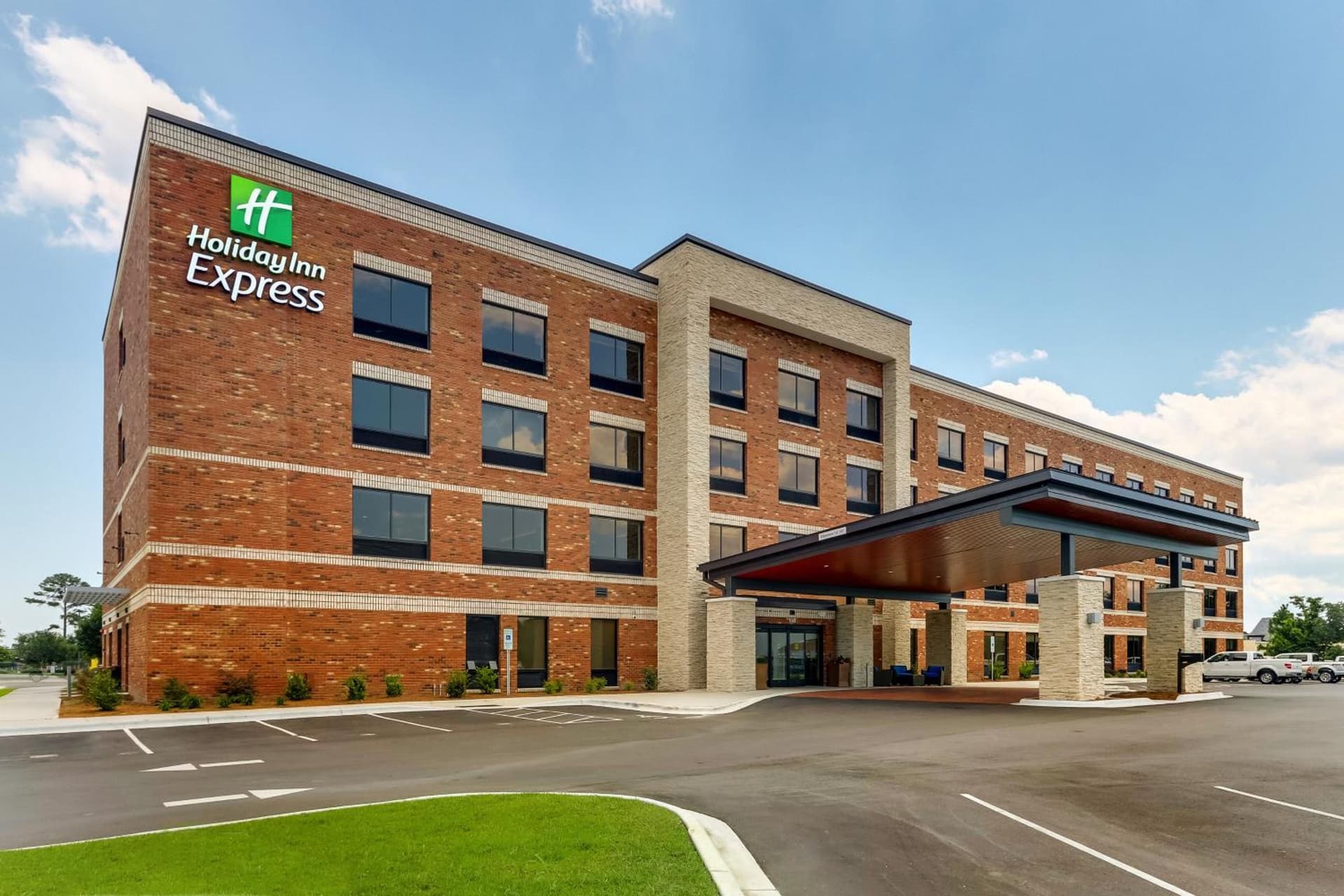 Holiday Inn Express - Wilmington - Porters Neck by IHG interior in Wilmington, NC — gallery photo 2