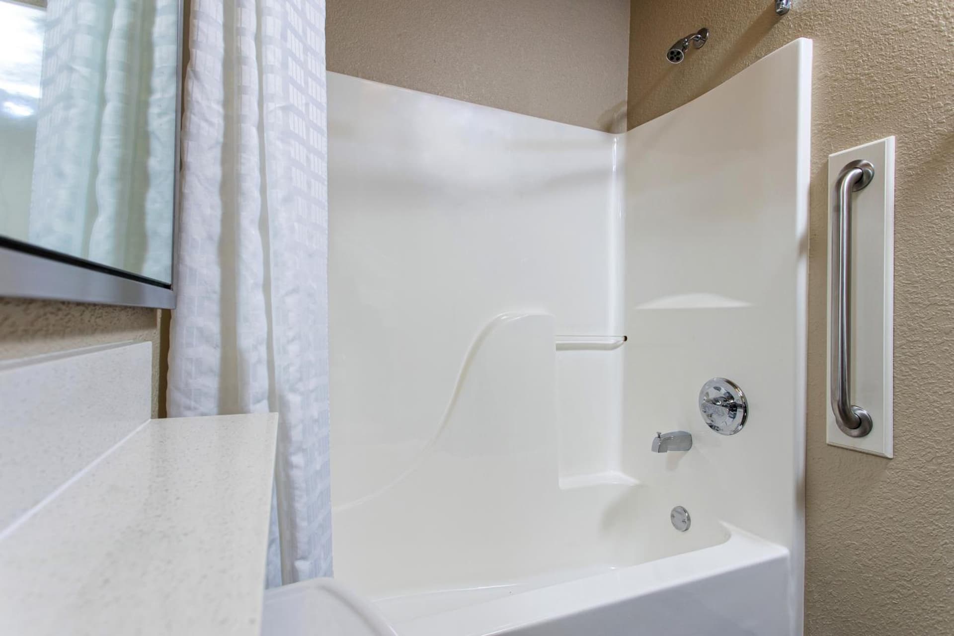 Candlewood Suites Appleton by IHG gallery photo in Appleton, WI — image 48