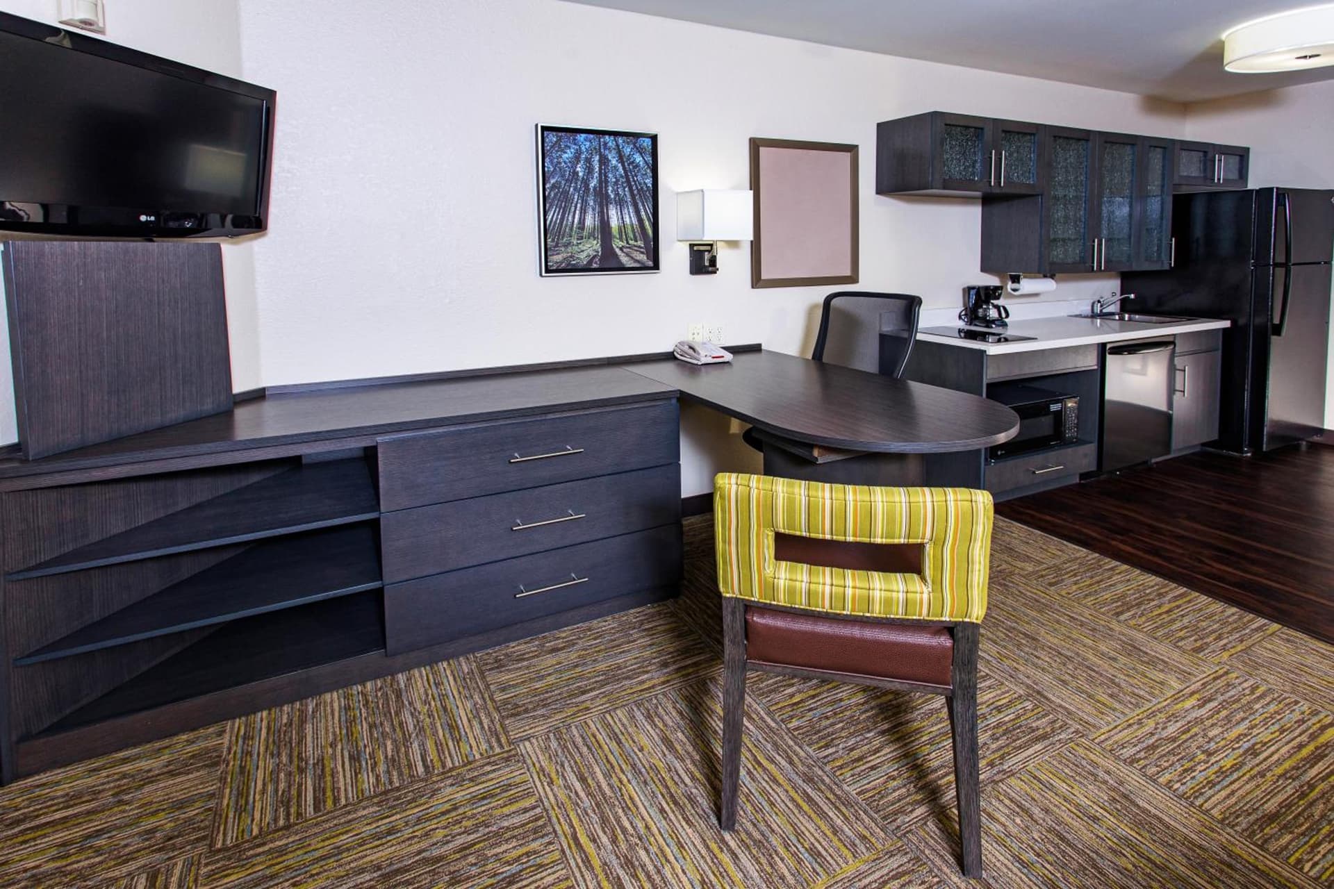 Candlewood Suites Appleton by IHG gallery photo in Appleton, WI — image 50