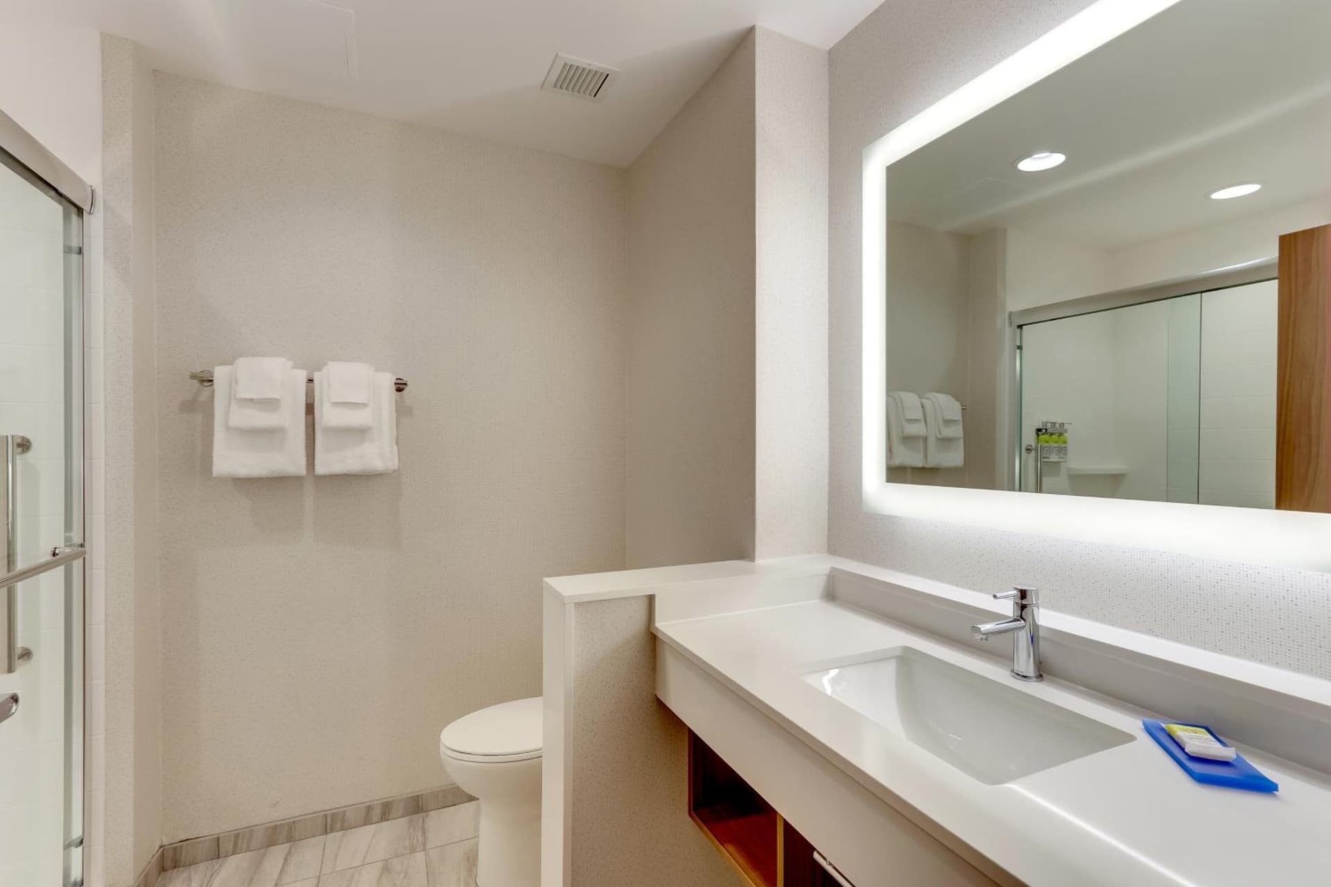 Holiday Inn Express - Wilmington - Porters Neck by IHG gallery photo in Wilmington, NC — image 5