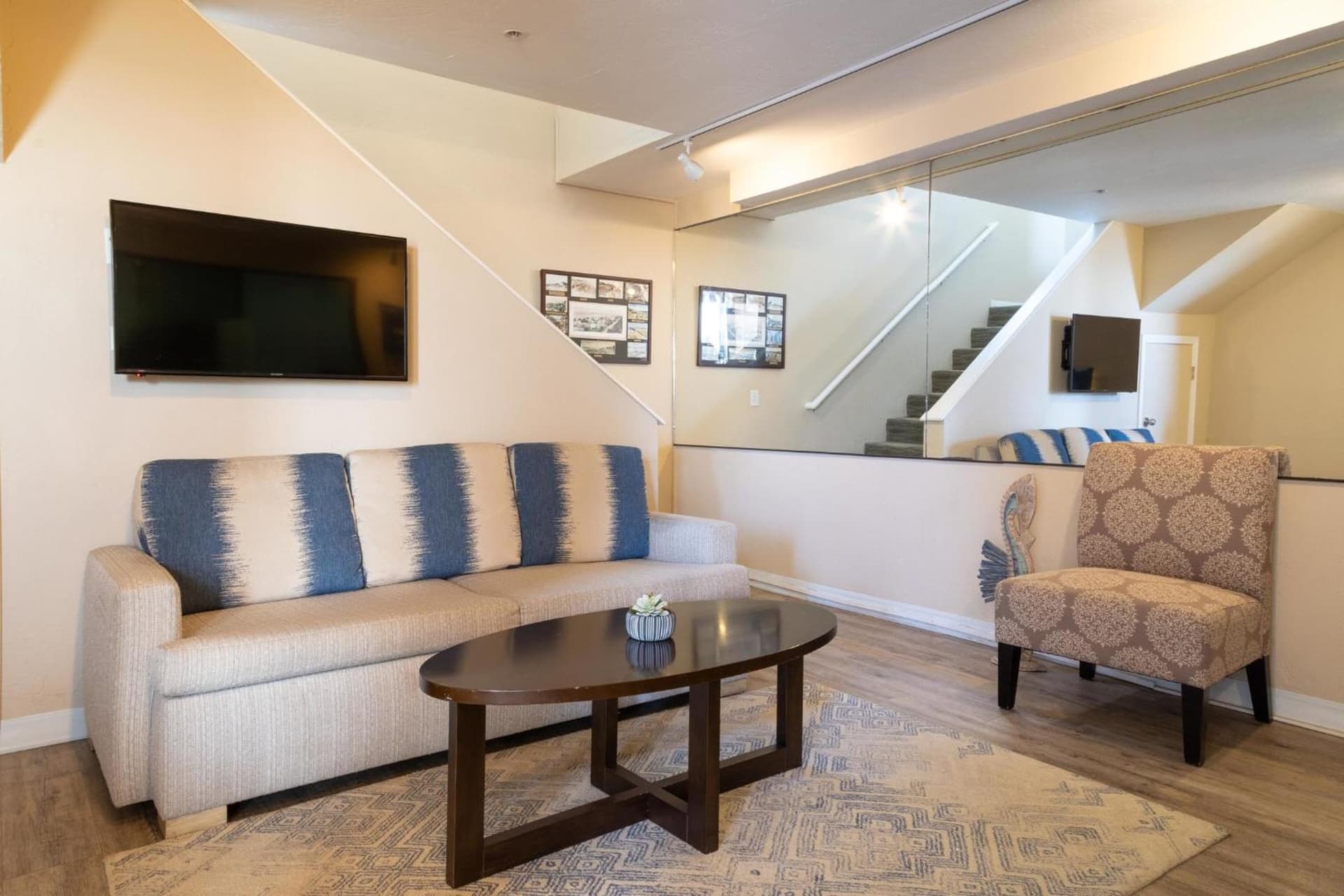 Southern California Beach Club property views in Oceanside, CA — gallery photo 3
