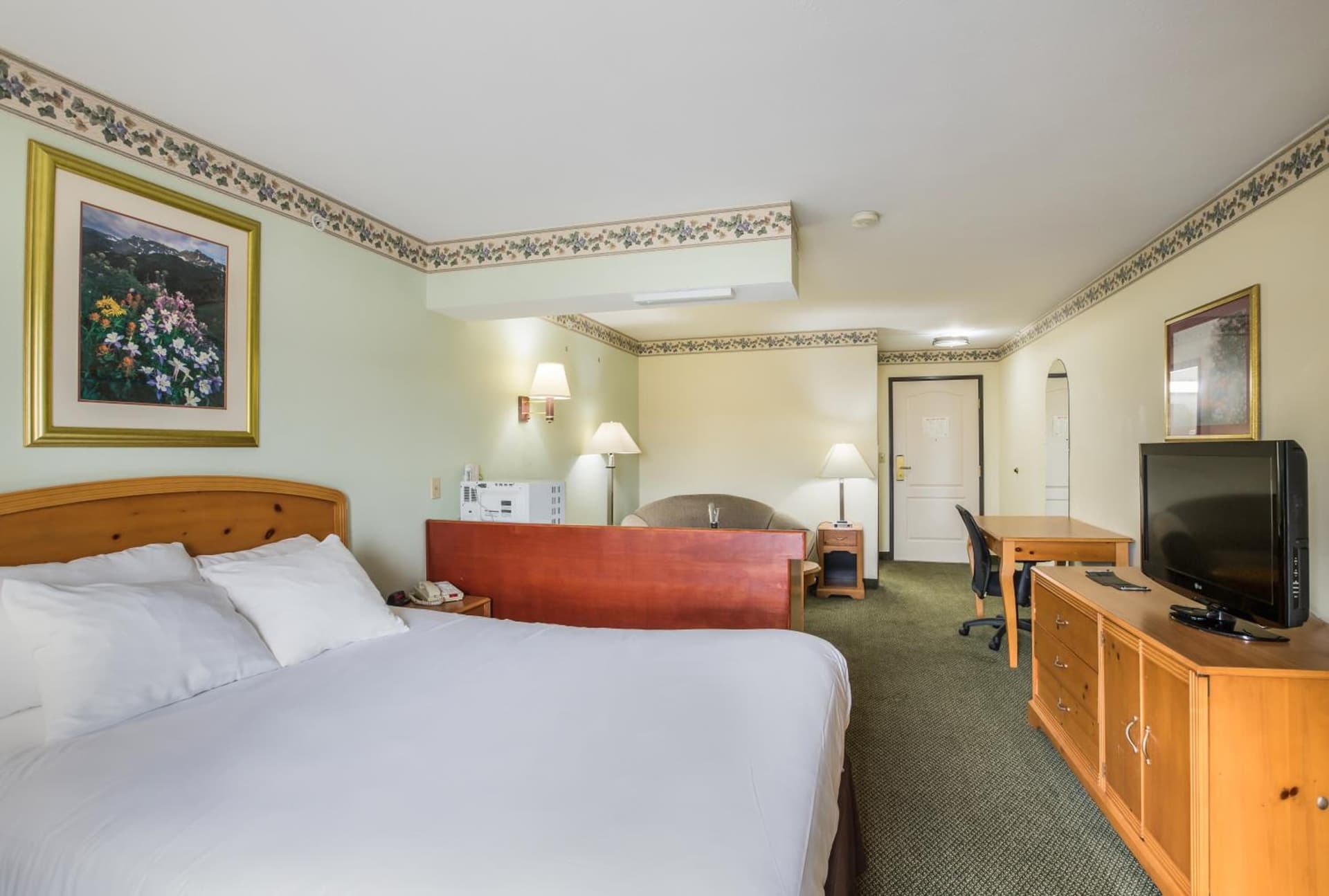 Americas Best Value Inn Three Rivers gallery photo in Three Rivers, MI — image 11