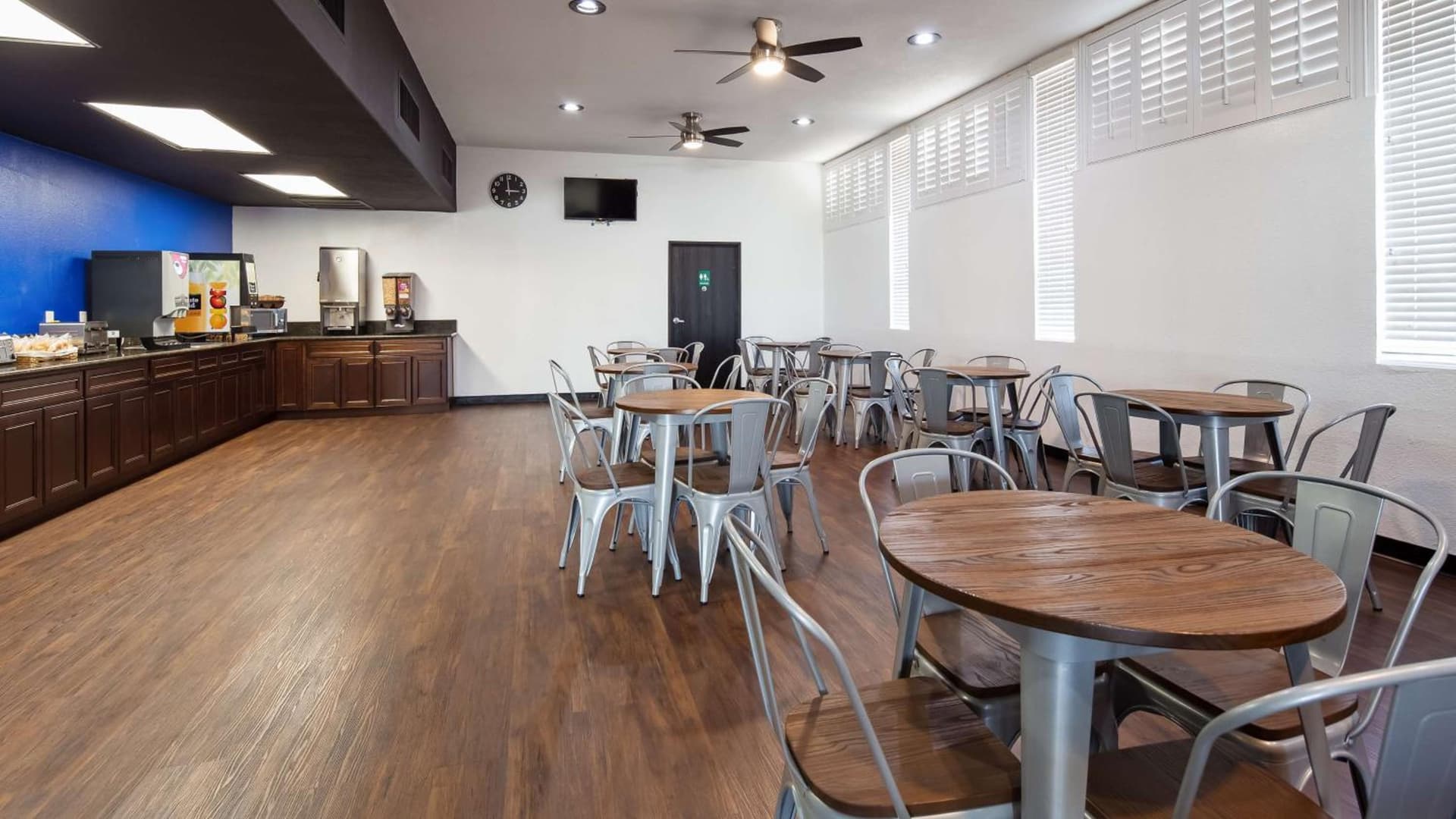 SureStay Hotel by Best Western Phoenix Airport gallery photo in Phoenix, AZ — image 61