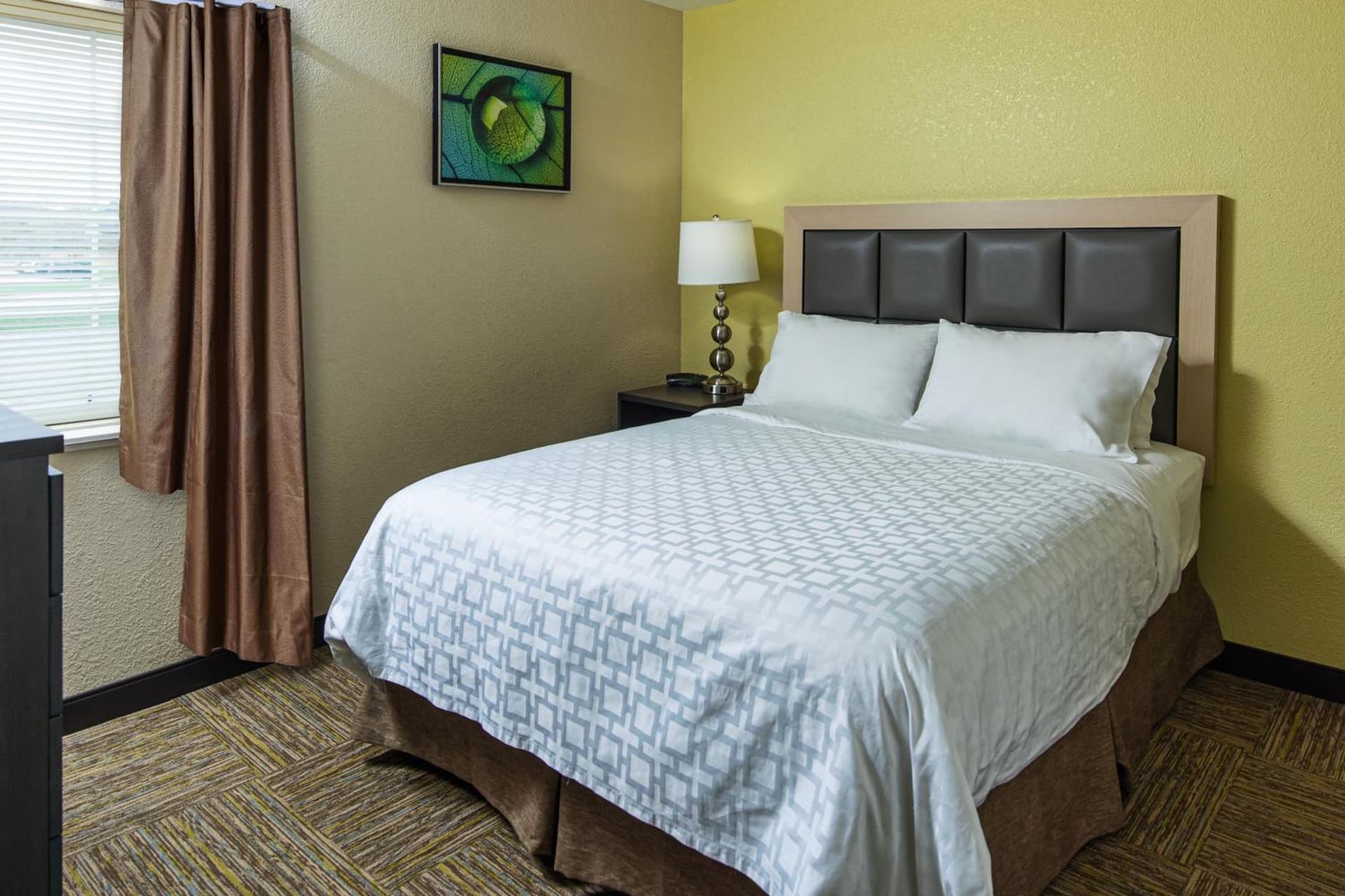 Candlewood Suites Appleton by IHG gallery photo in Appleton, WI — image 37