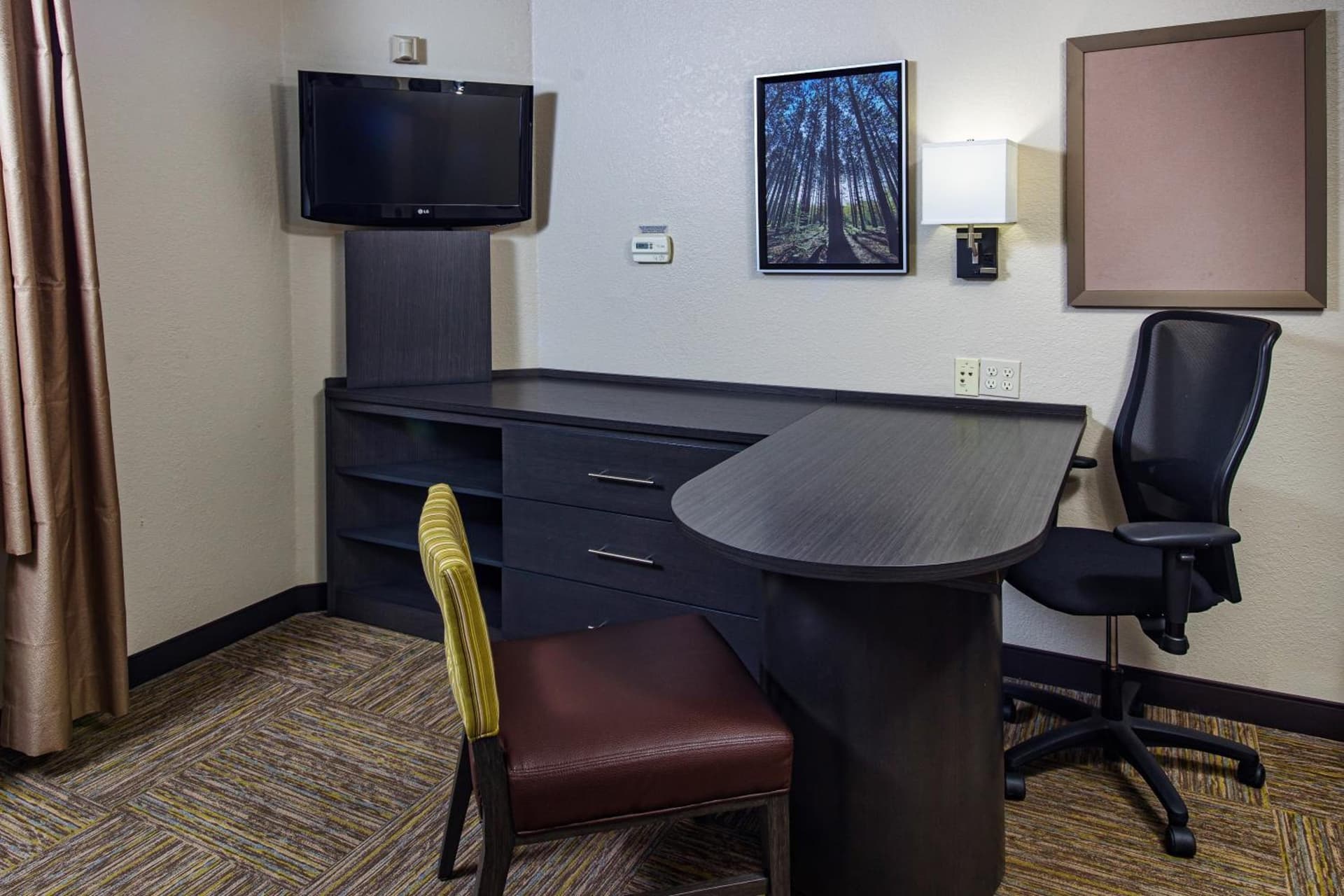 Candlewood Suites Appleton by IHG gallery photo in Appleton, WI — image 22