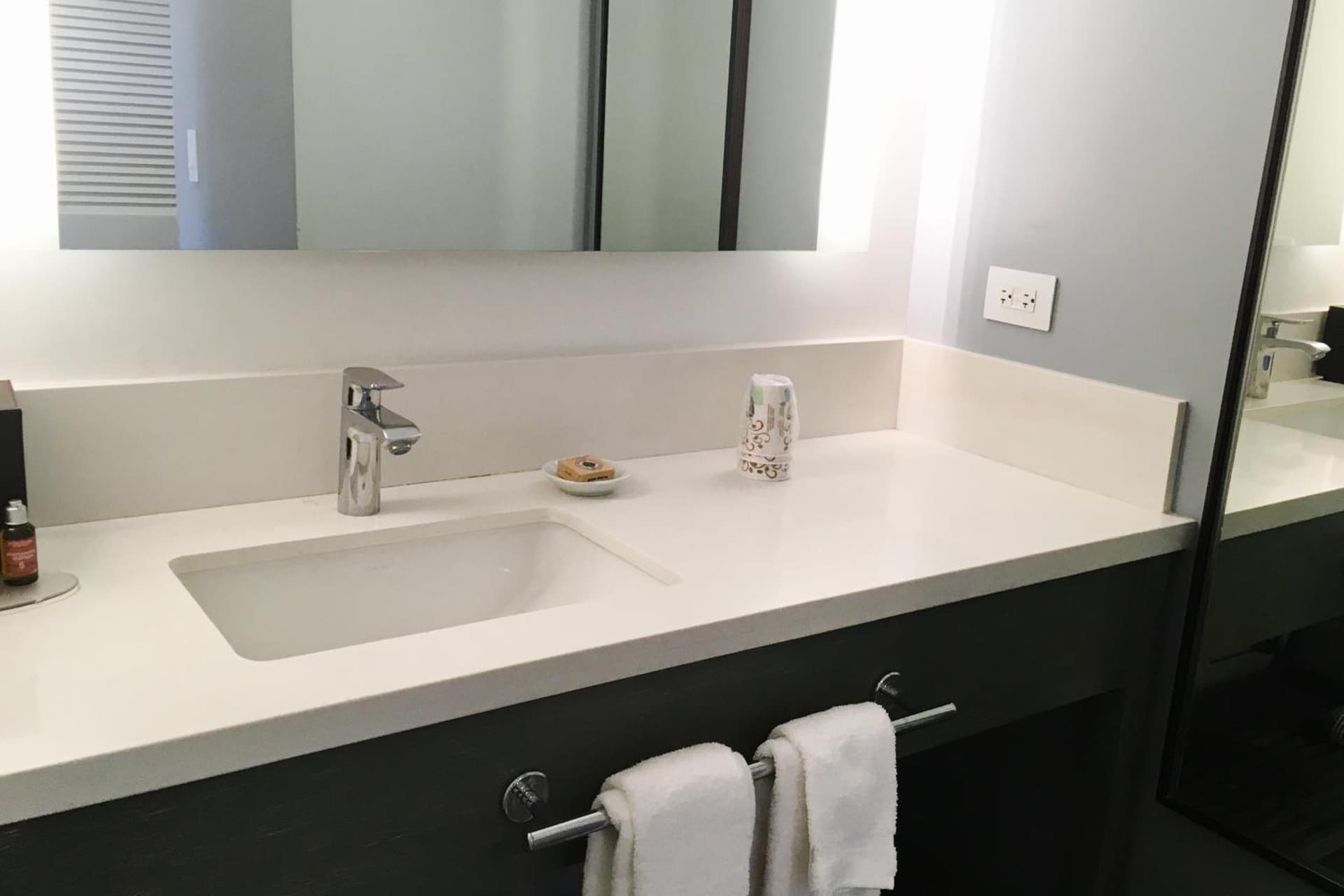 Kaimana Beach Hotel gallery photo in Honolulu, HI — image 41