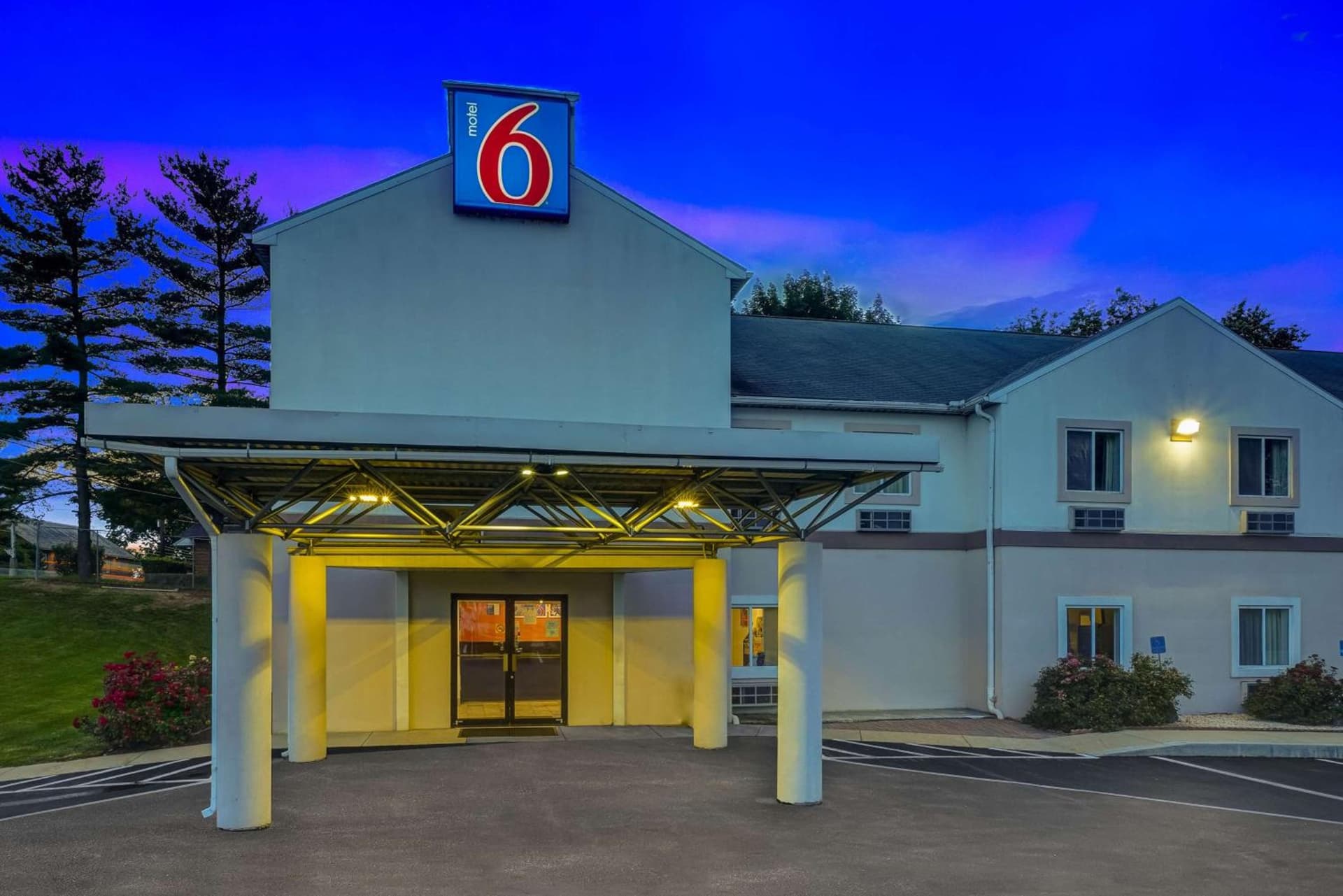 Motel 6-Gordonville, PA - Lancaster PA property views in Gordonville, PA — gallery photo 3