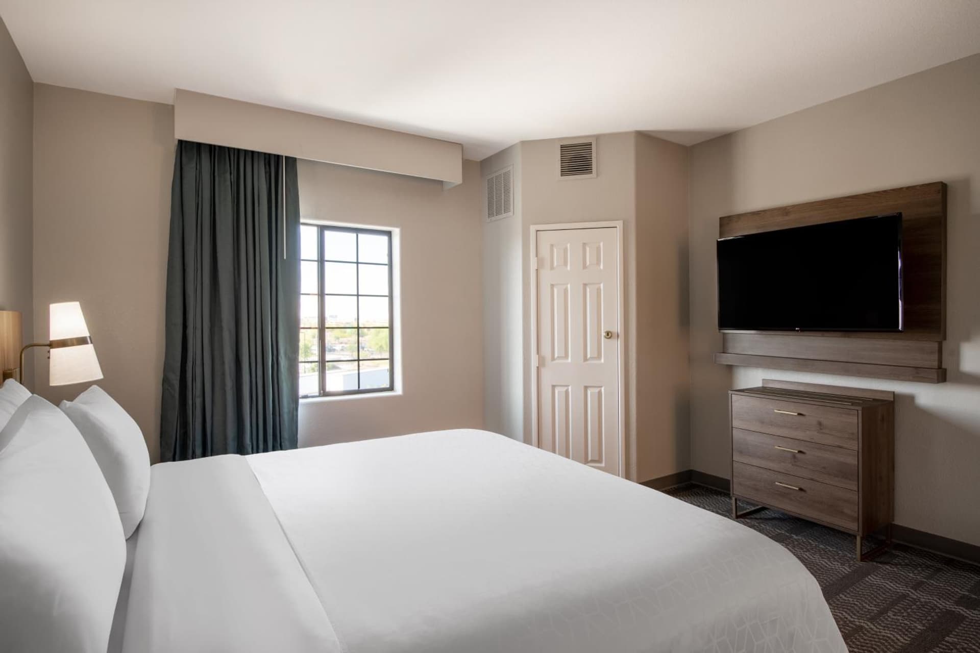 Staybridge Suites Phoenix Glendale Sports Dist by IHG gallery photo in Glendale, AZ — image 16