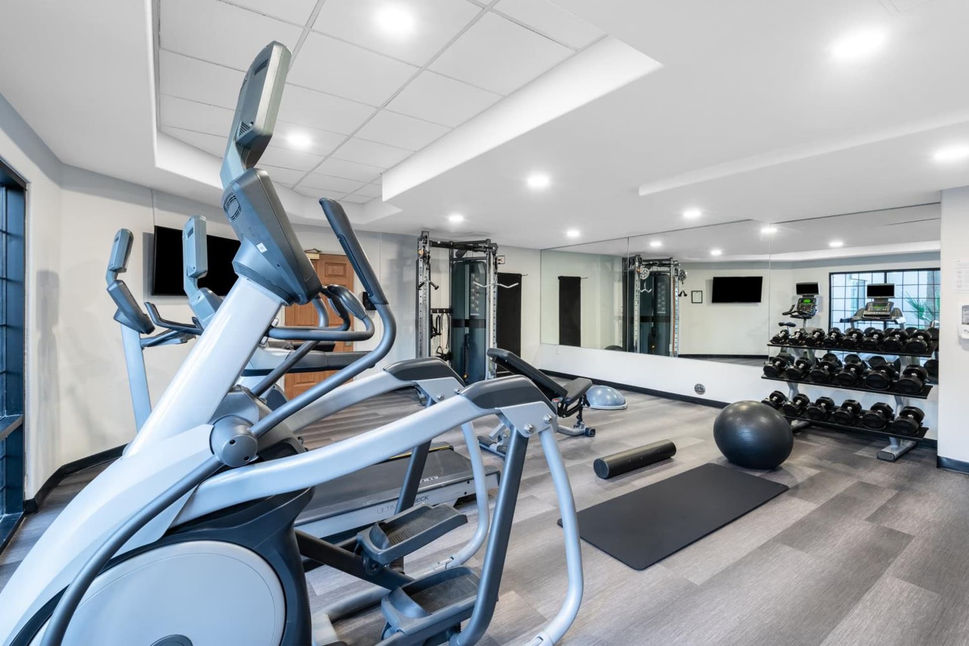 Staybridge Suites Phoenix Glendale Sports Dist by IHG gallery photo in Glendale, AZ — image 24