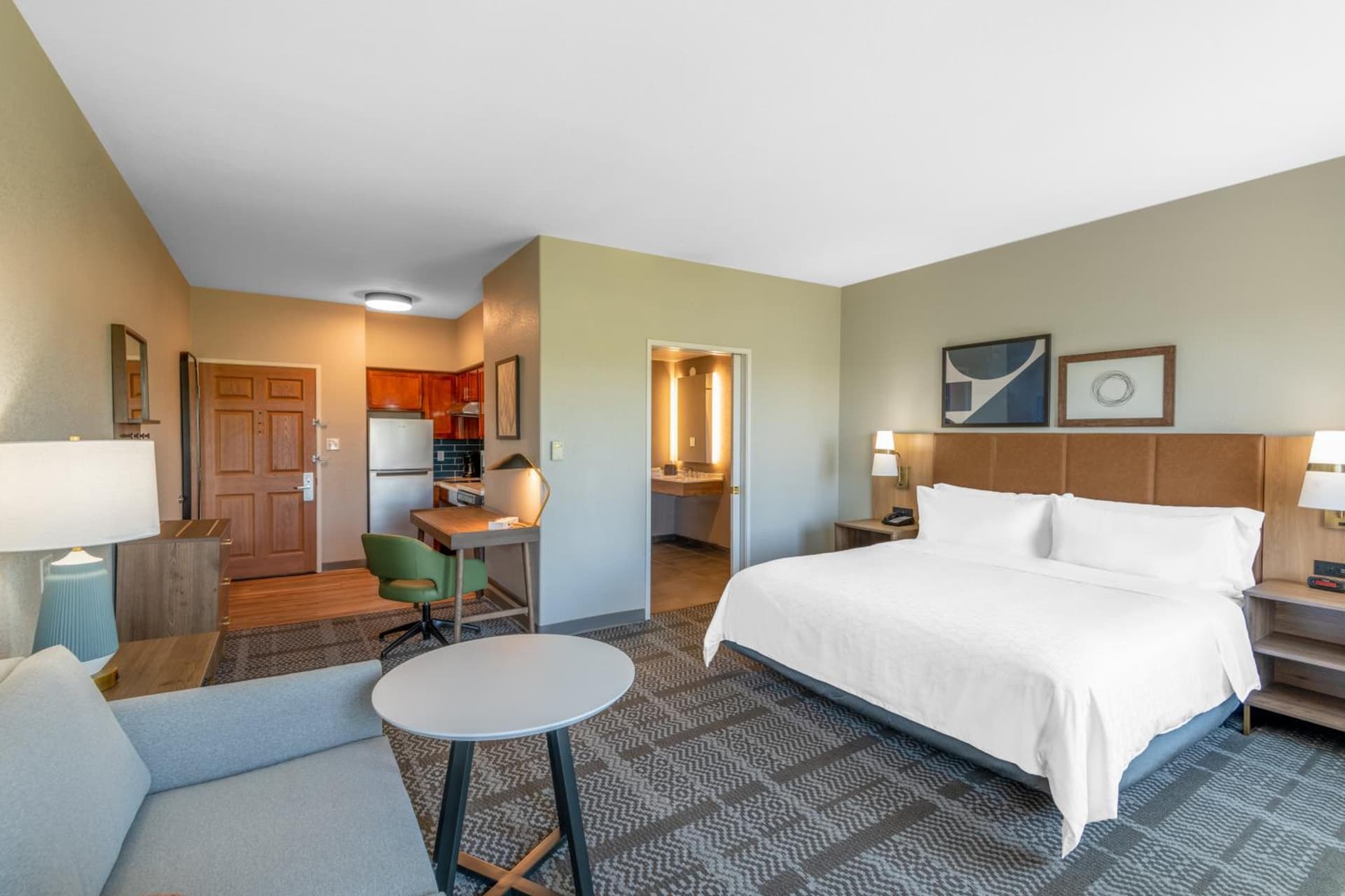 Staybridge Suites Phoenix Glendale Sports Dist by IHG gallery photo in Glendale, AZ — image 31
