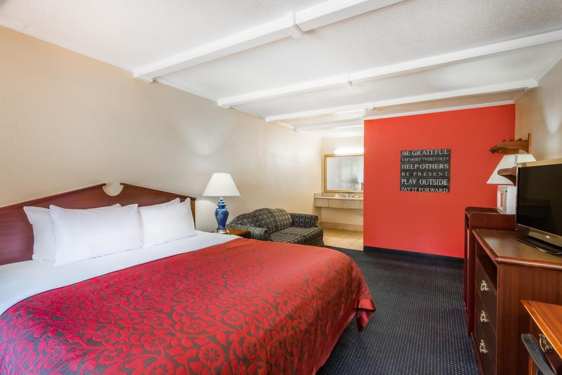The Inn At Plantation interior in Weston, WV — gallery photo 2