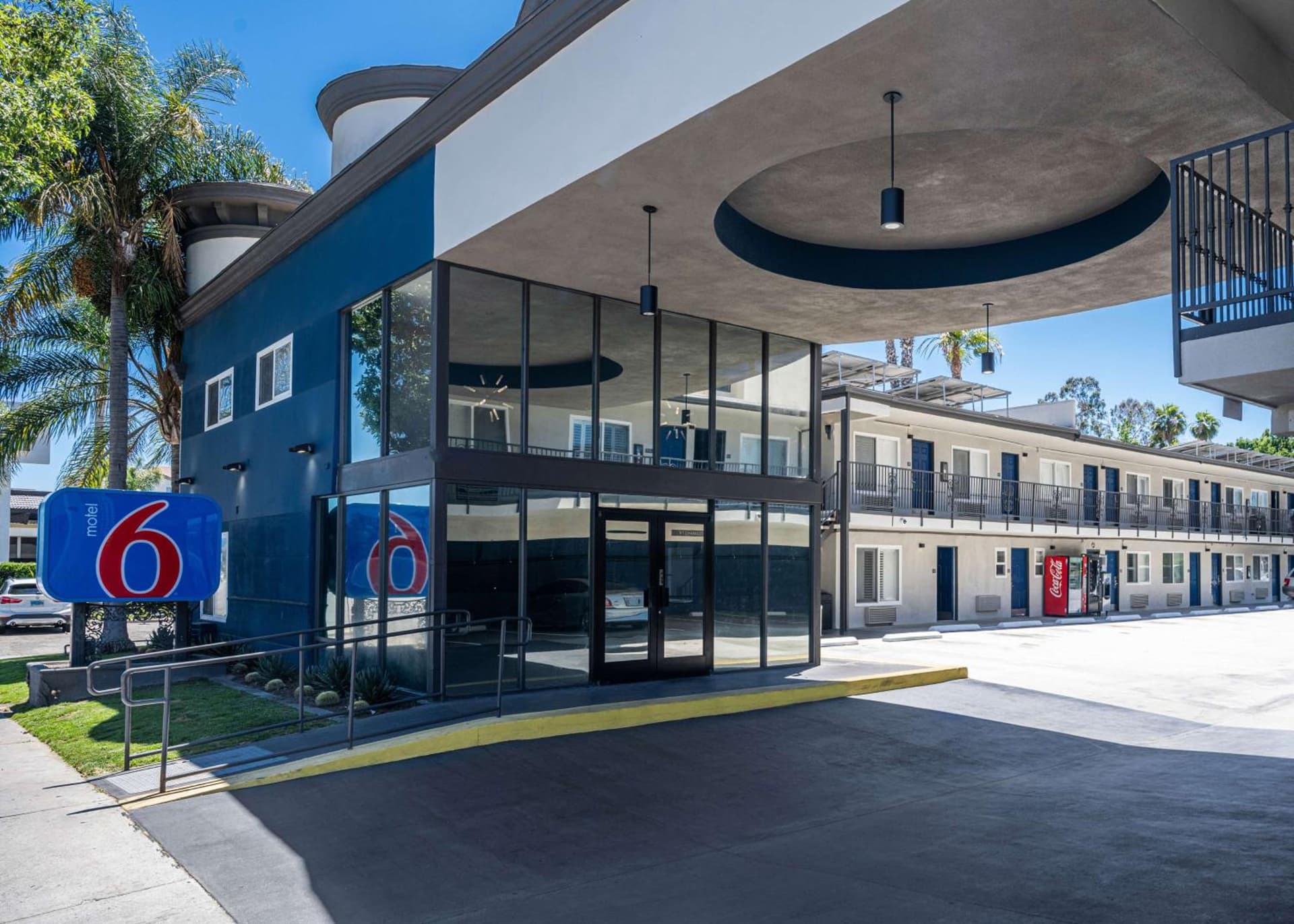 Motel 6-Anaheim, CA - Convention Center featured exterior or lobby in Anaheim, CA — similar hotel
