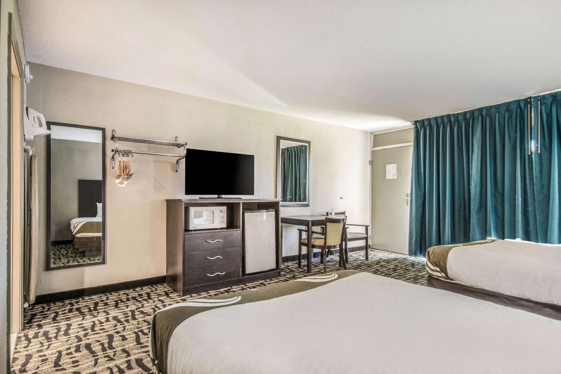 Quality Inn & Suites York East gallery photo in York, PA — image 36
