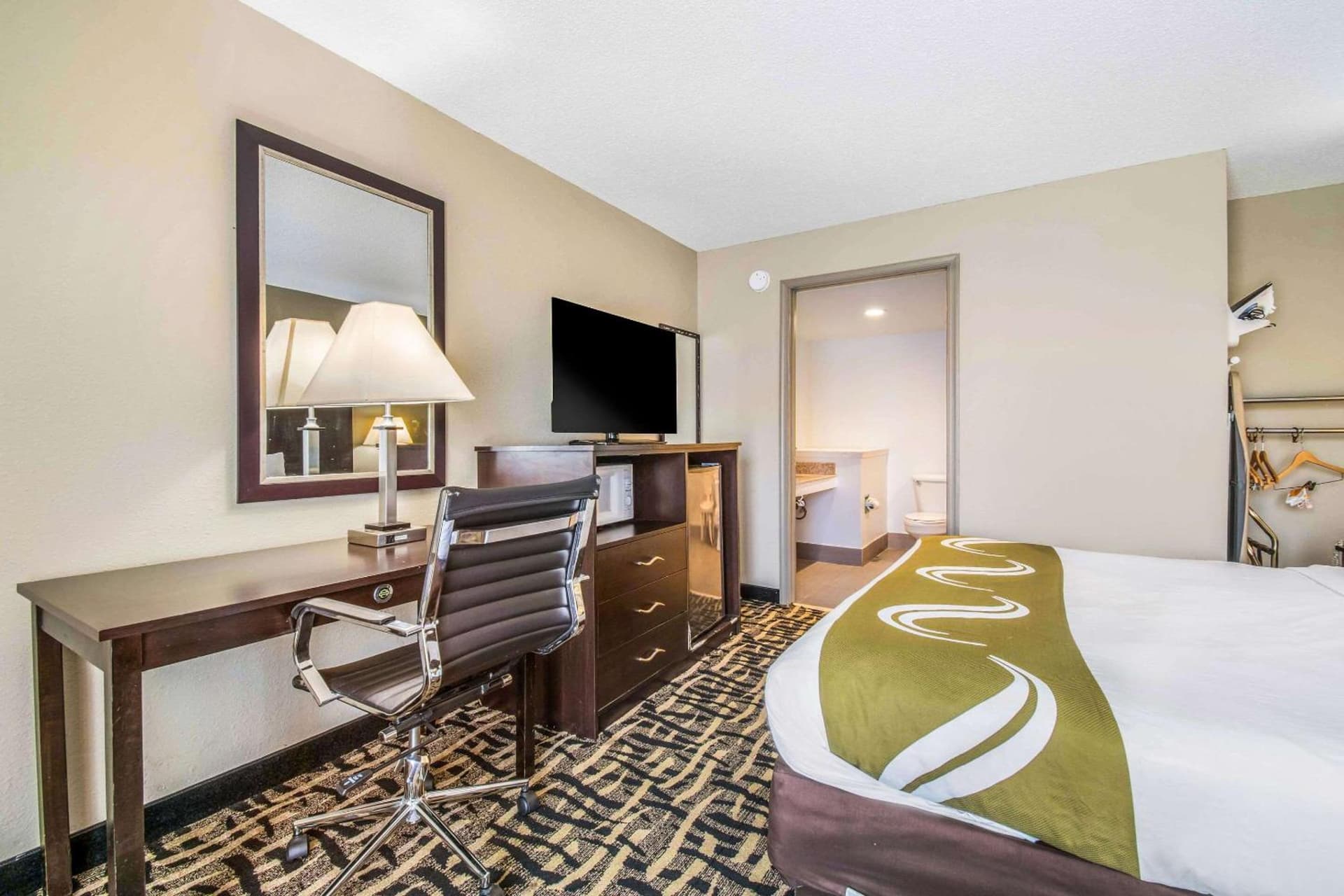 Quality Inn & Suites York East gallery photo in York, PA — image 25