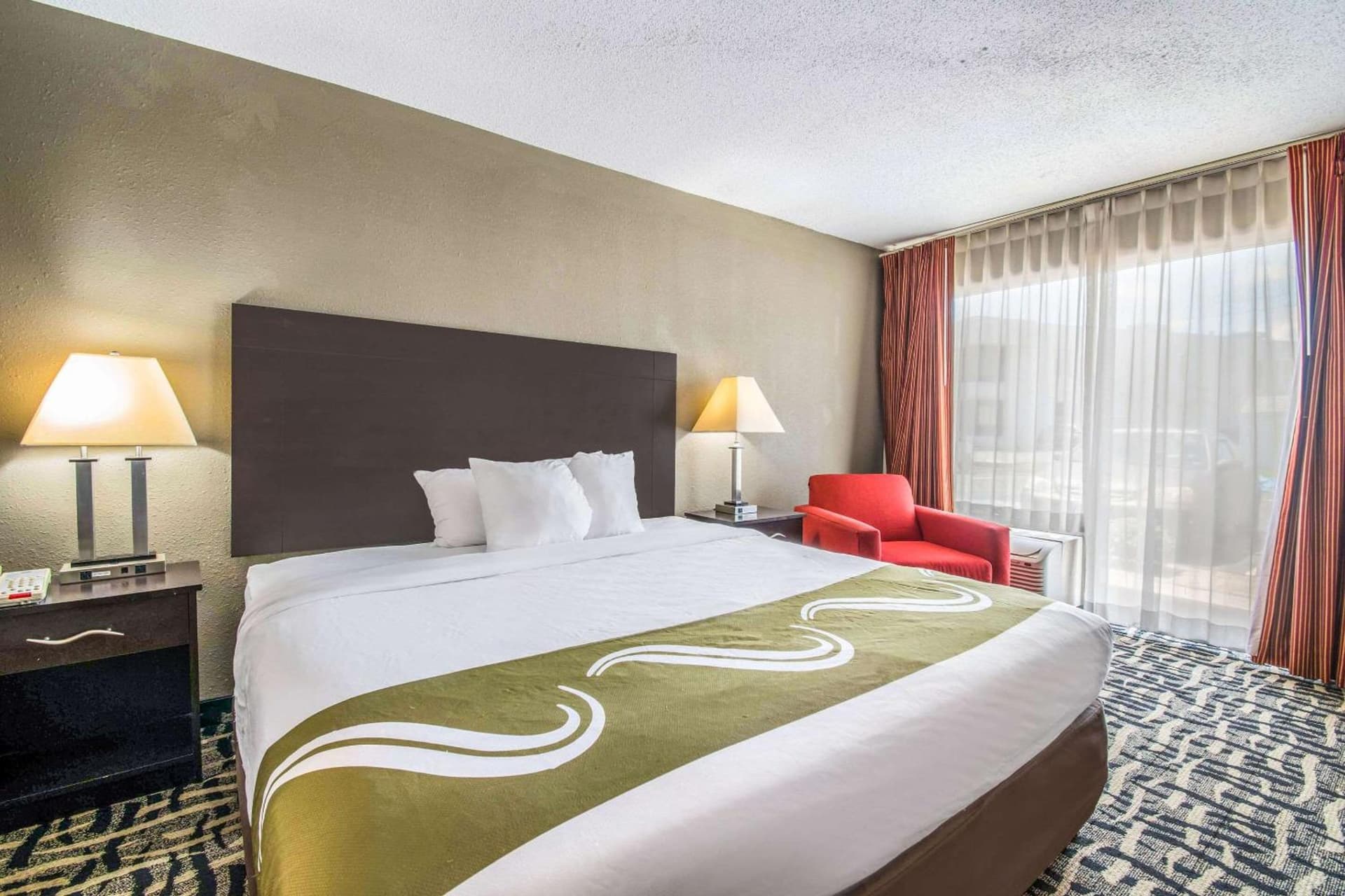 Quality Inn & Suites York East gallery photo in York, PA — image 17