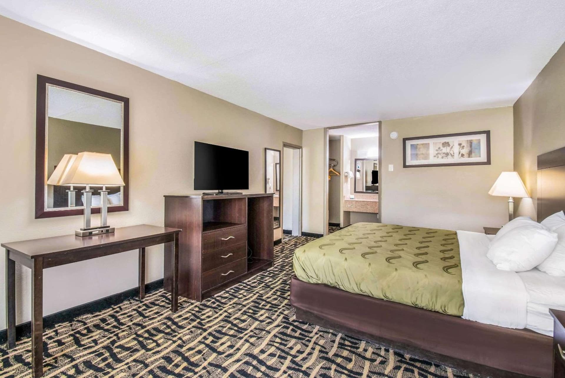 Quality Inn & Suites York East gallery photo in York, PA — image 8