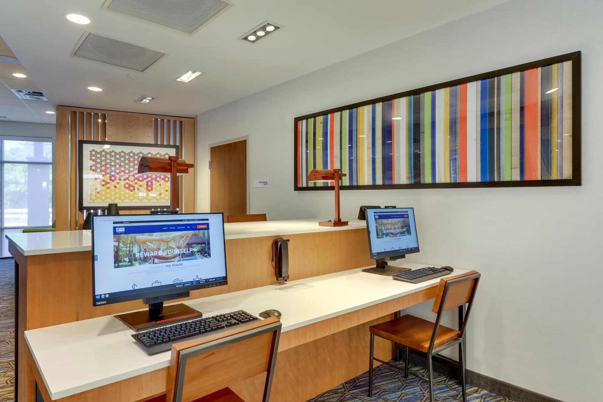 Holiday Inn Express & Suites - Winston - Salem SW - Clemmons by IHG interior in Clemmons, NC — gallery photo 2