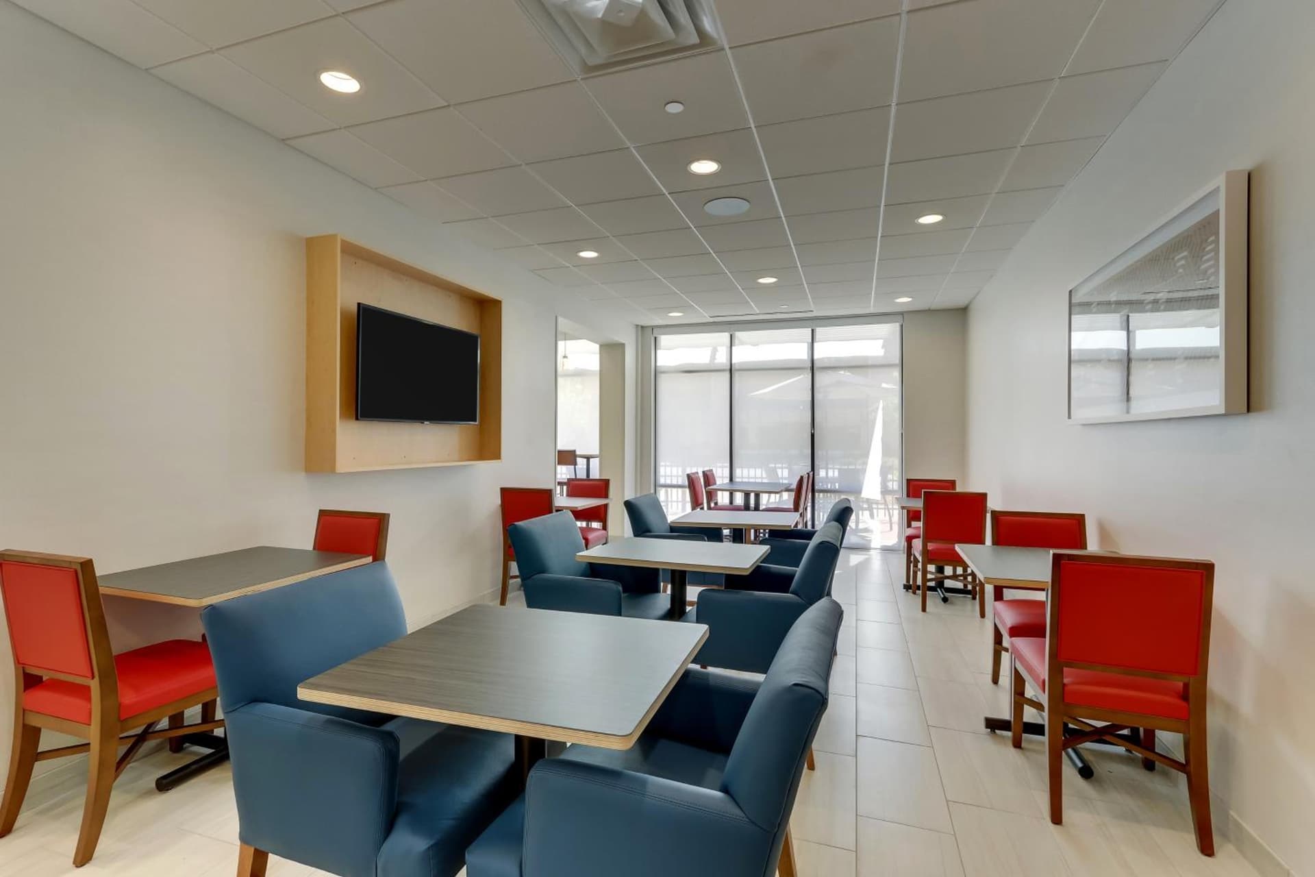 Holiday Inn Express & Suites - Winston - Salem SW - Clemmons by IHG gallery photo in Clemmons, NC — image 7