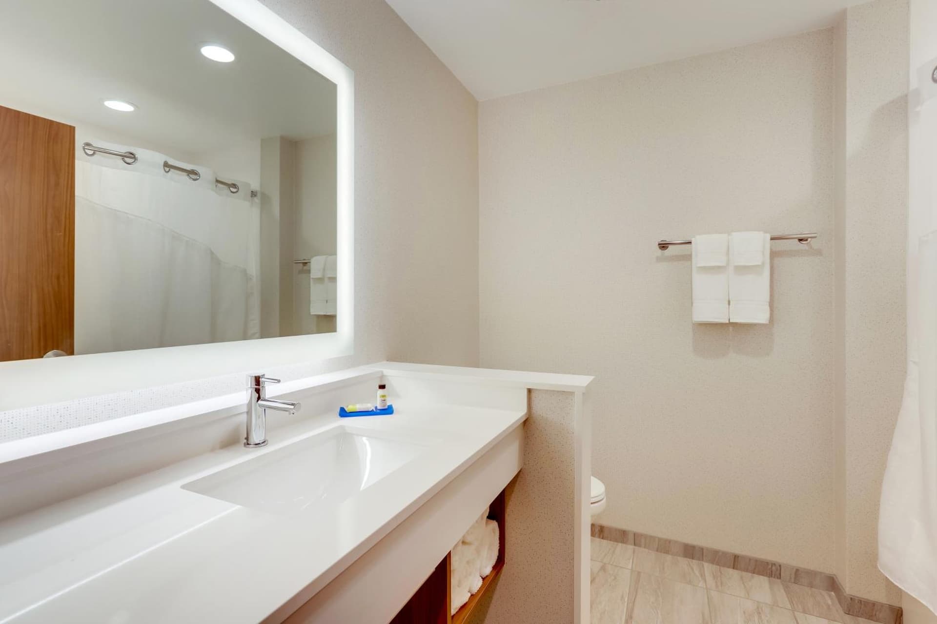 Holiday Inn Express & Suites - Winston - Salem SW - Clemmons by IHG gallery photo in Clemmons, NC — image 72