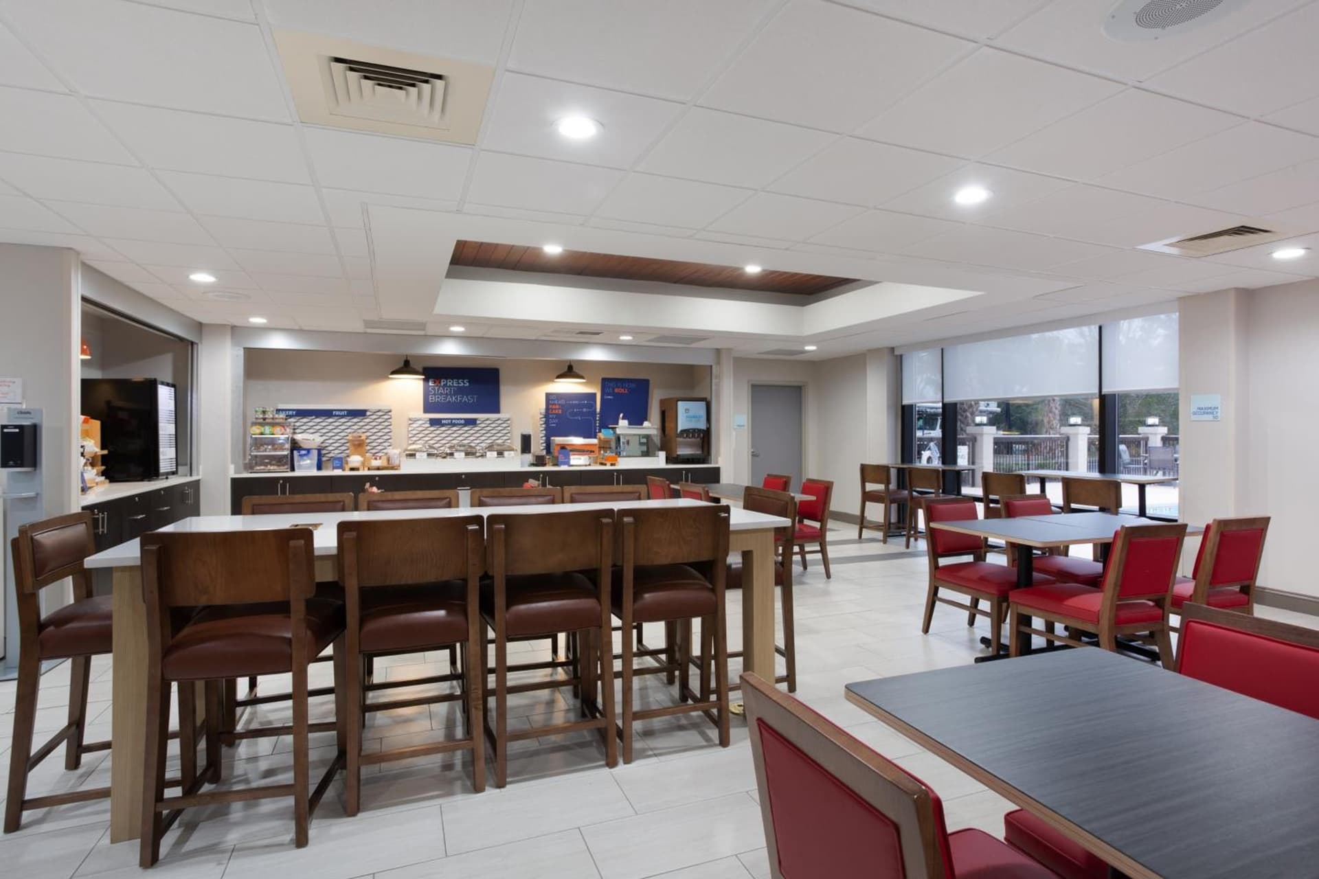 Holiday Inn Express & Suites - Morehead City by IHG gallery photo in Morehead City, NC — image 55