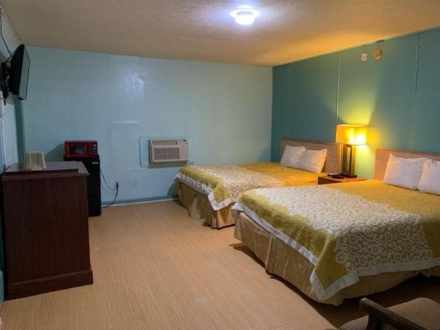 LAMPLIGHTER INN property views in Childersburg, AL — gallery photo 3