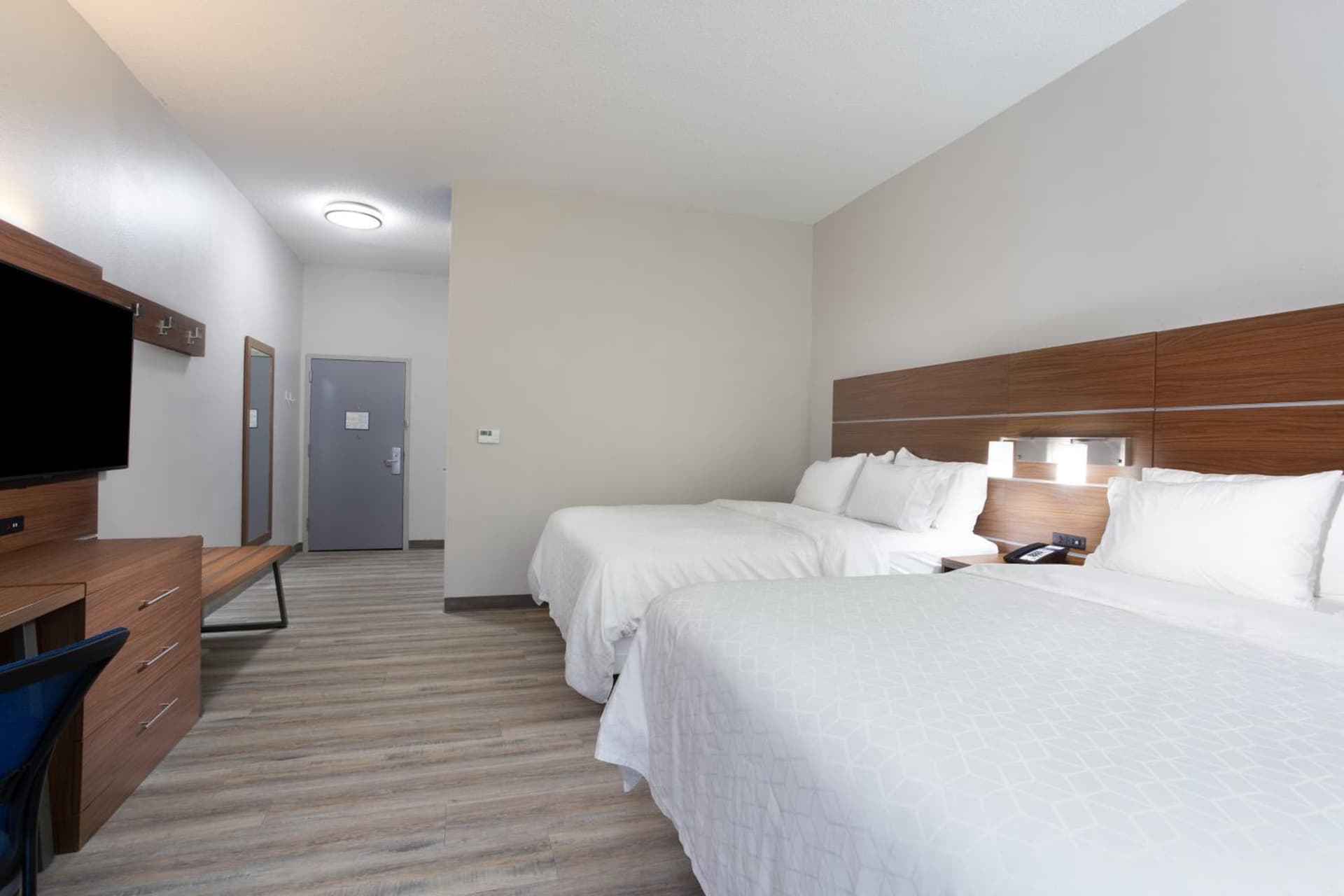 Holiday Inn Express & Suites - Morehead City by IHG gallery photo in Morehead City, NC — image 32
