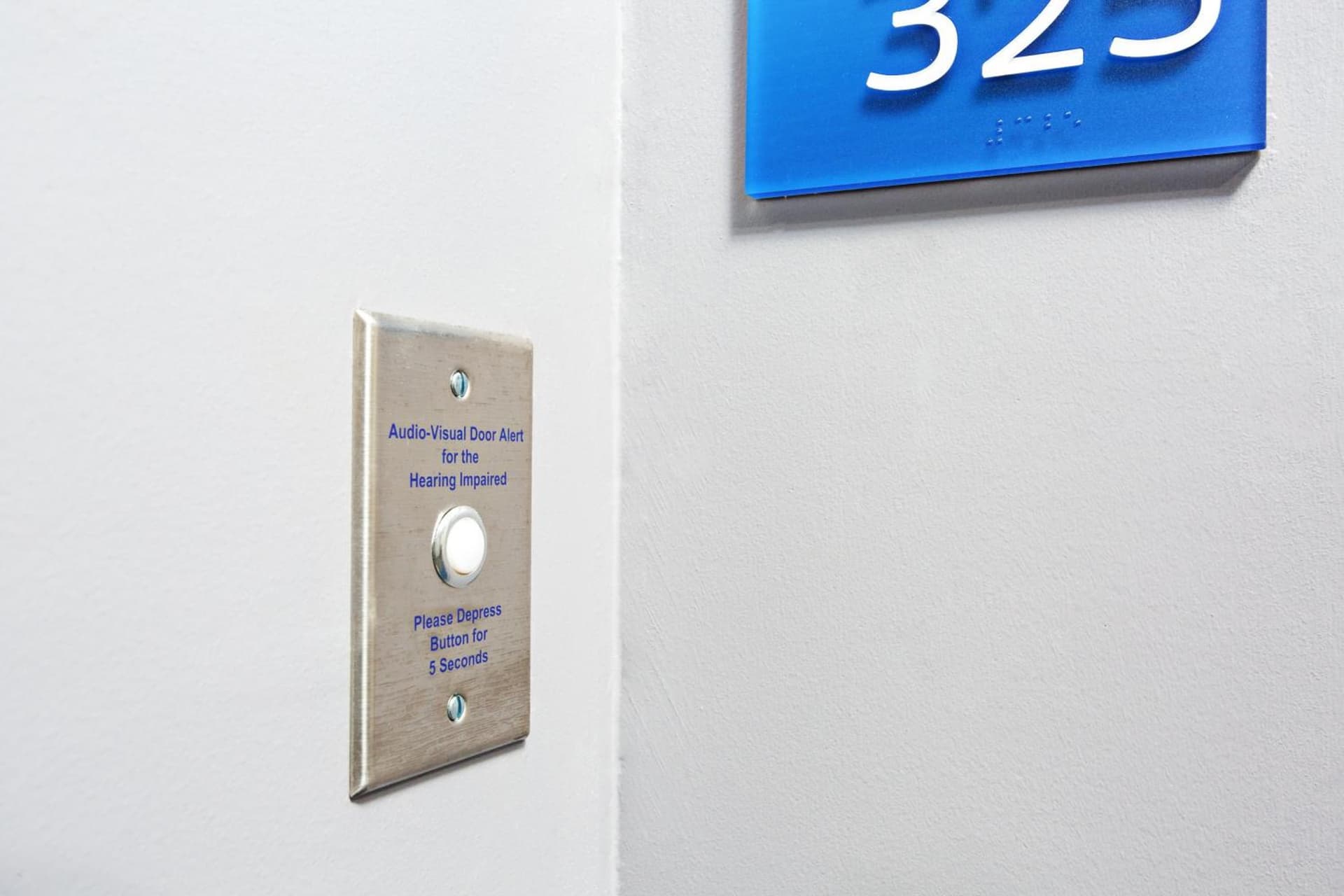 Holiday Inn Express & Suites - Morehead City by IHG gallery photo in Morehead City, NC — image 4
