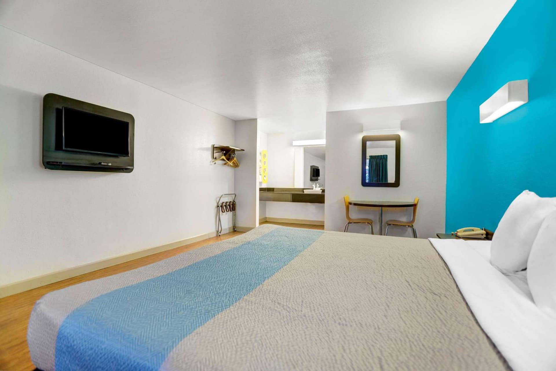 Motel 6-Anderson, CA - Redding Airport gallery photo in Anderson, CA — image 13