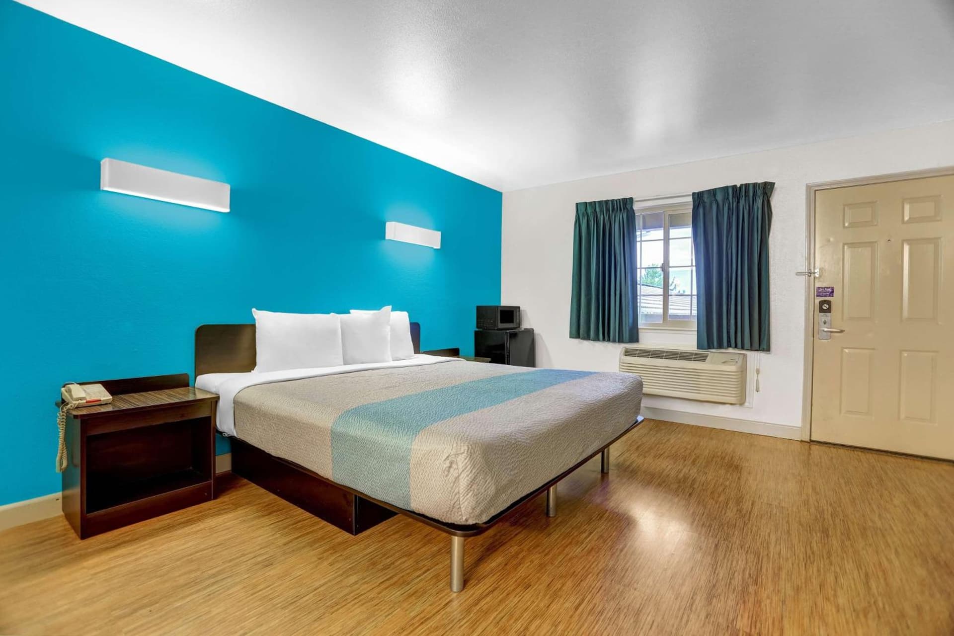 Motel 6-Anderson, CA - Redding Airport gallery photo in Anderson, CA — image 11