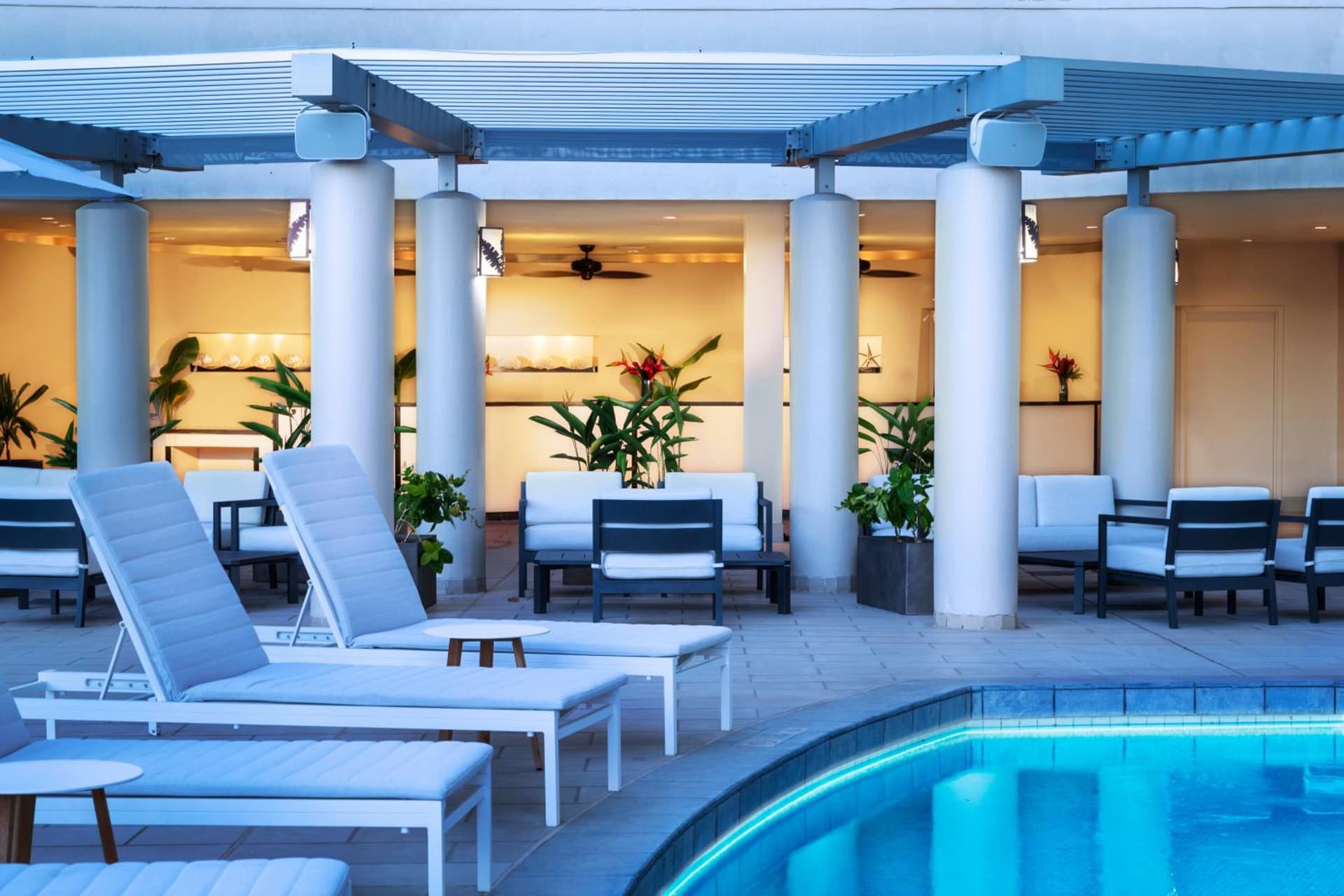 The Twin Fin Hotel gallery photo in Honolulu, HI — image 46