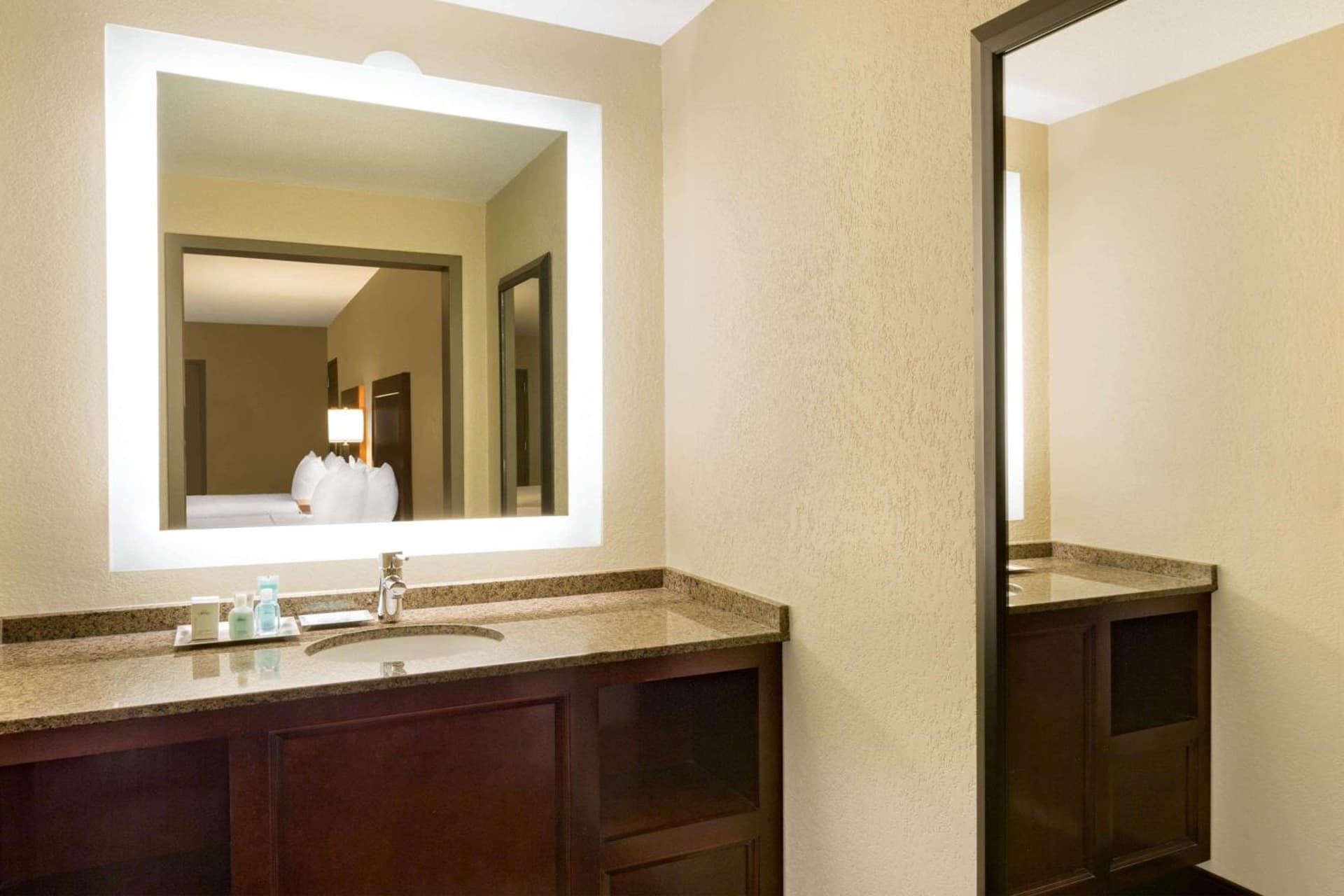 Wyndham New Orleans French Quarter gallery photo in New Orleans, LA — image 26