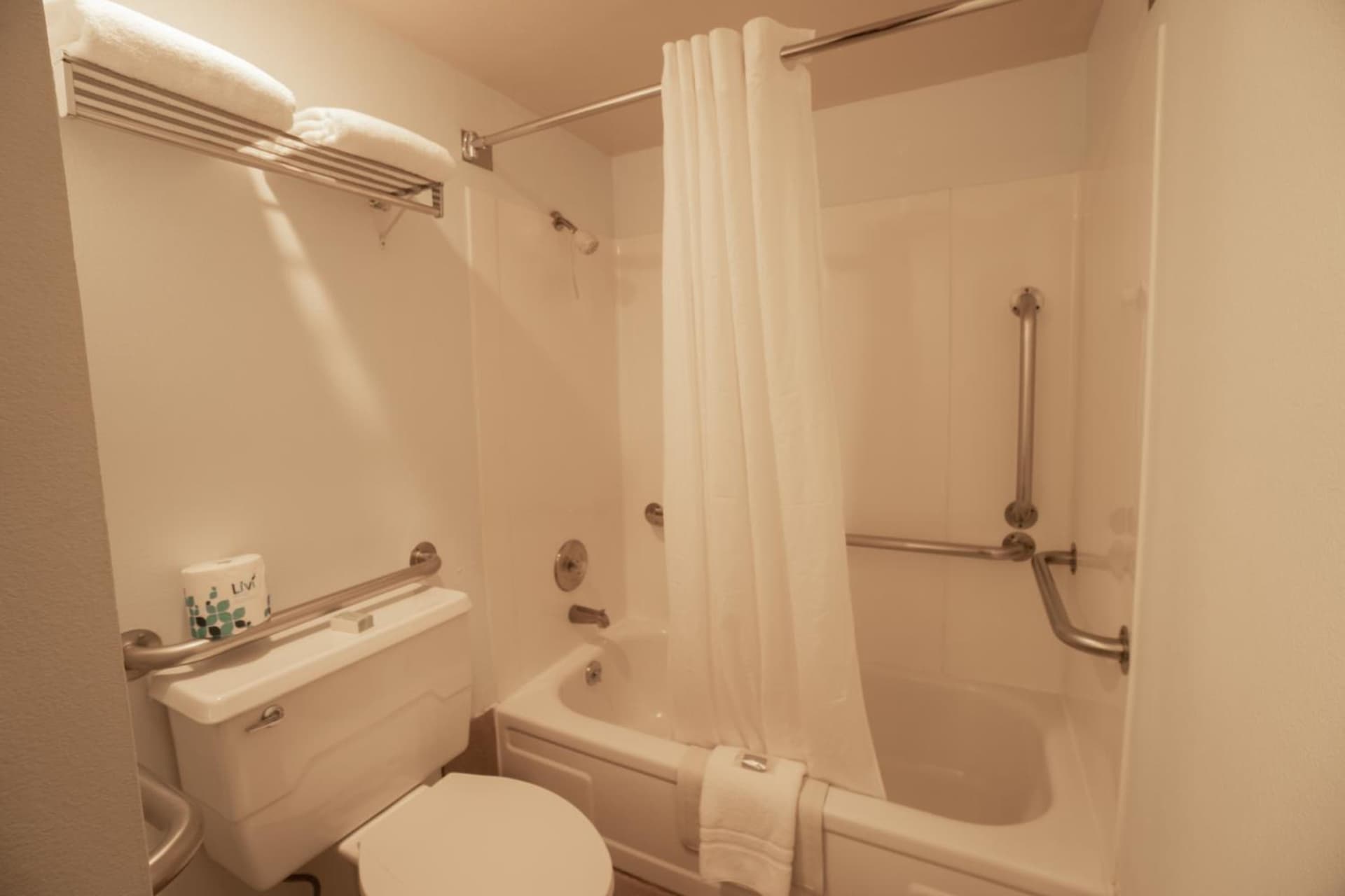 Clover Island Inn gallery photo in Kennewick, WA — image 62