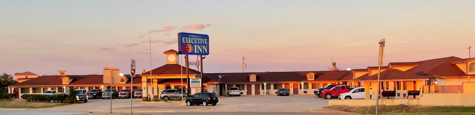 Cotulla Executive Inn featured exterior or lobby in Cotulla, TX — similar hotel