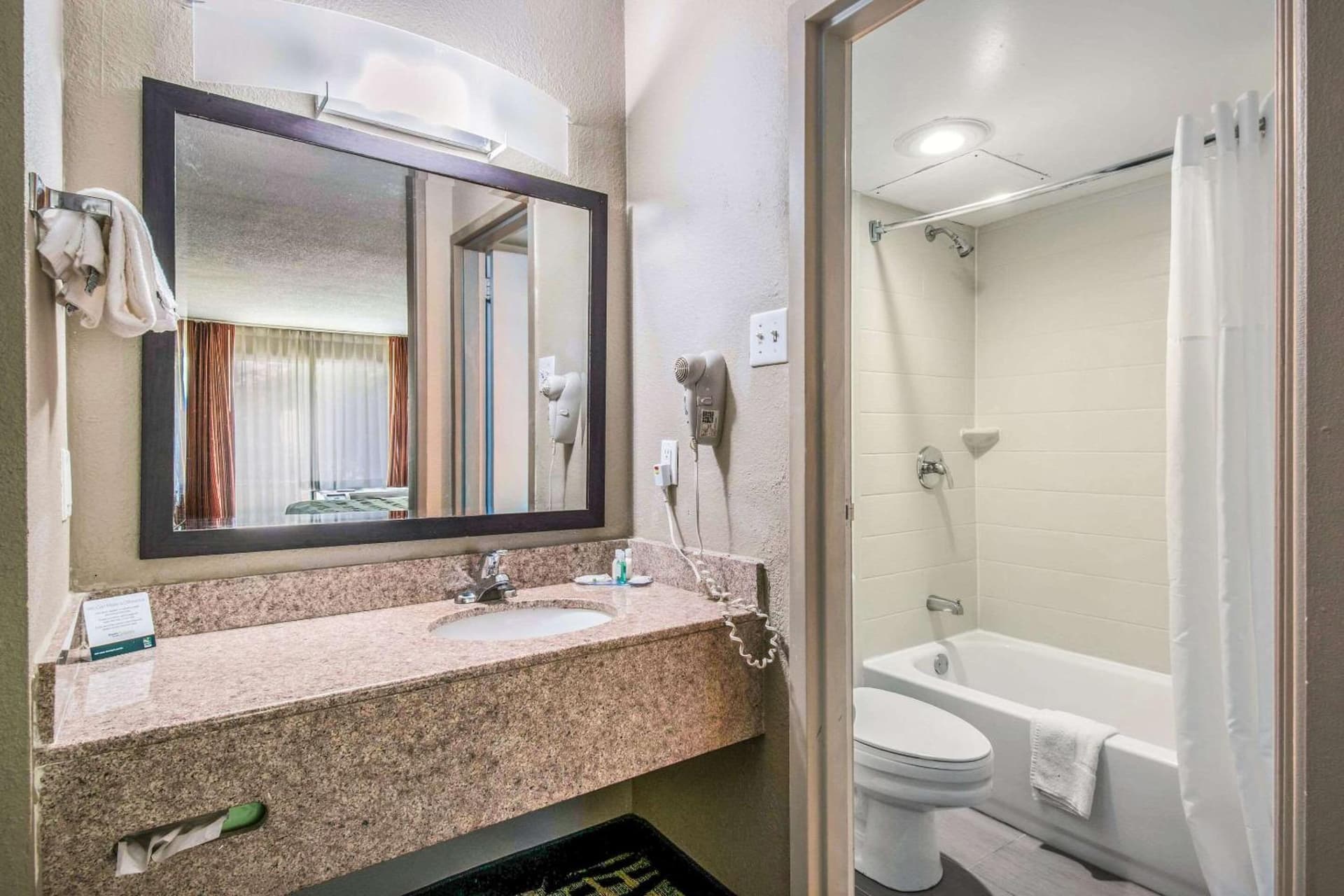 Quality Inn & Suites York East gallery photo in York, PA — image 47