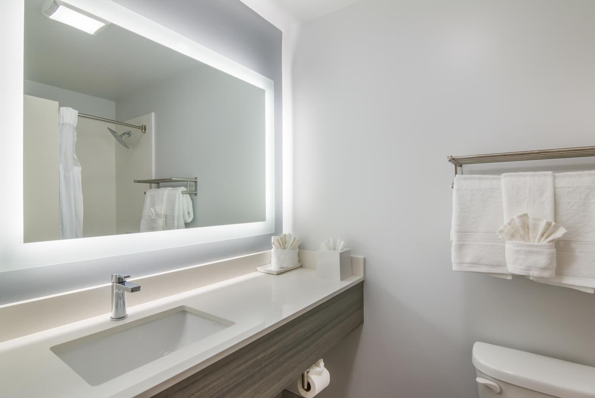 Hourglass Hotel, Trademark Collection by Wyndham gallery photo in Bakersfield, CA — image 4