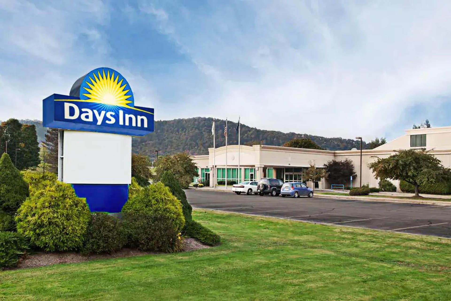 Days Inn by Wyndham Warren featured exterior or lobby in Warren, PA — similar hotel