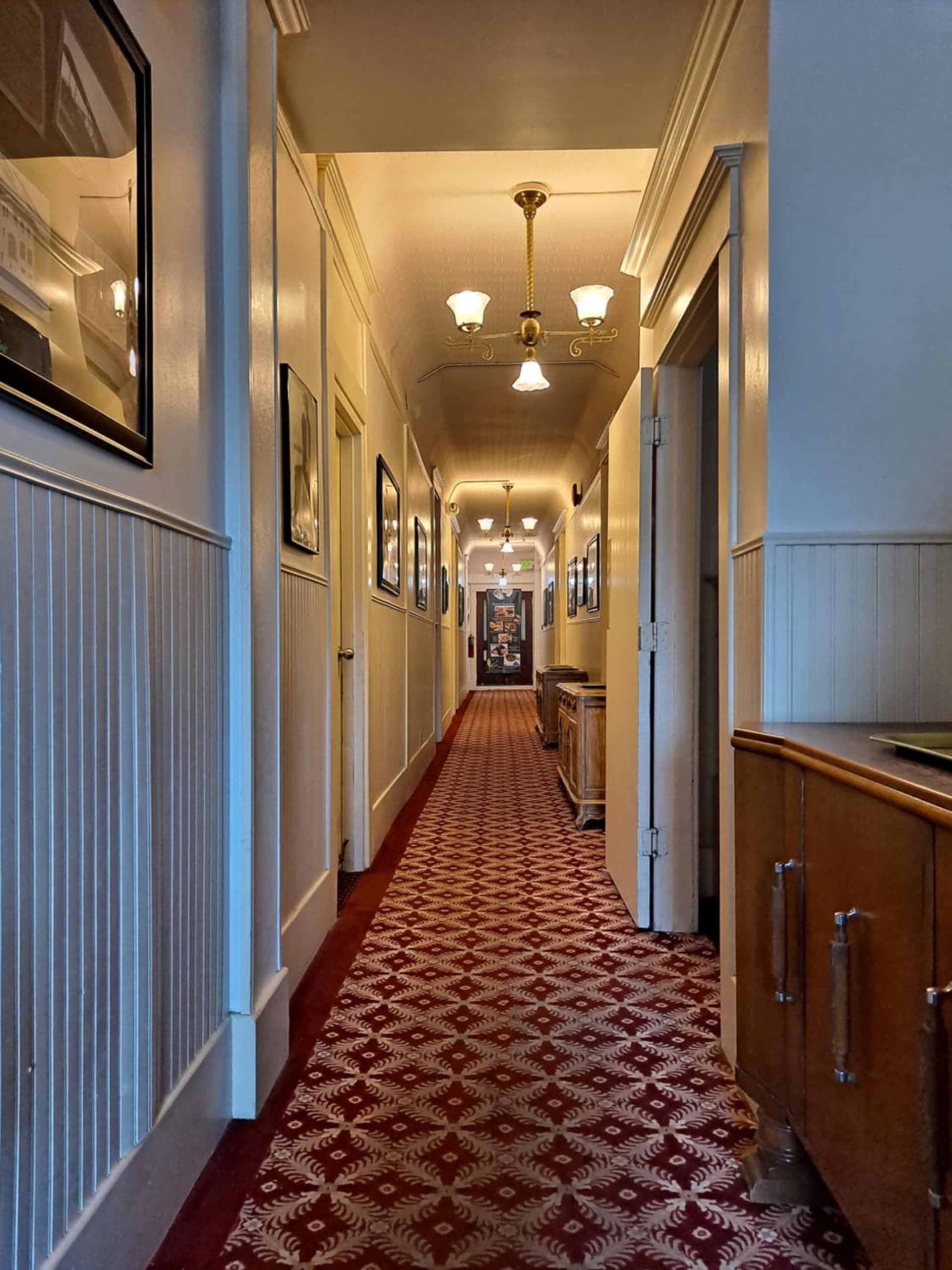 Van Gilder Hotel interior in Seward, AK — gallery photo 2