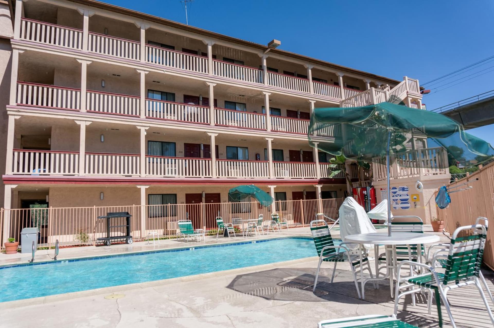 Heritage Inn La Mesa interior in La Mesa, CA — gallery photo 2
