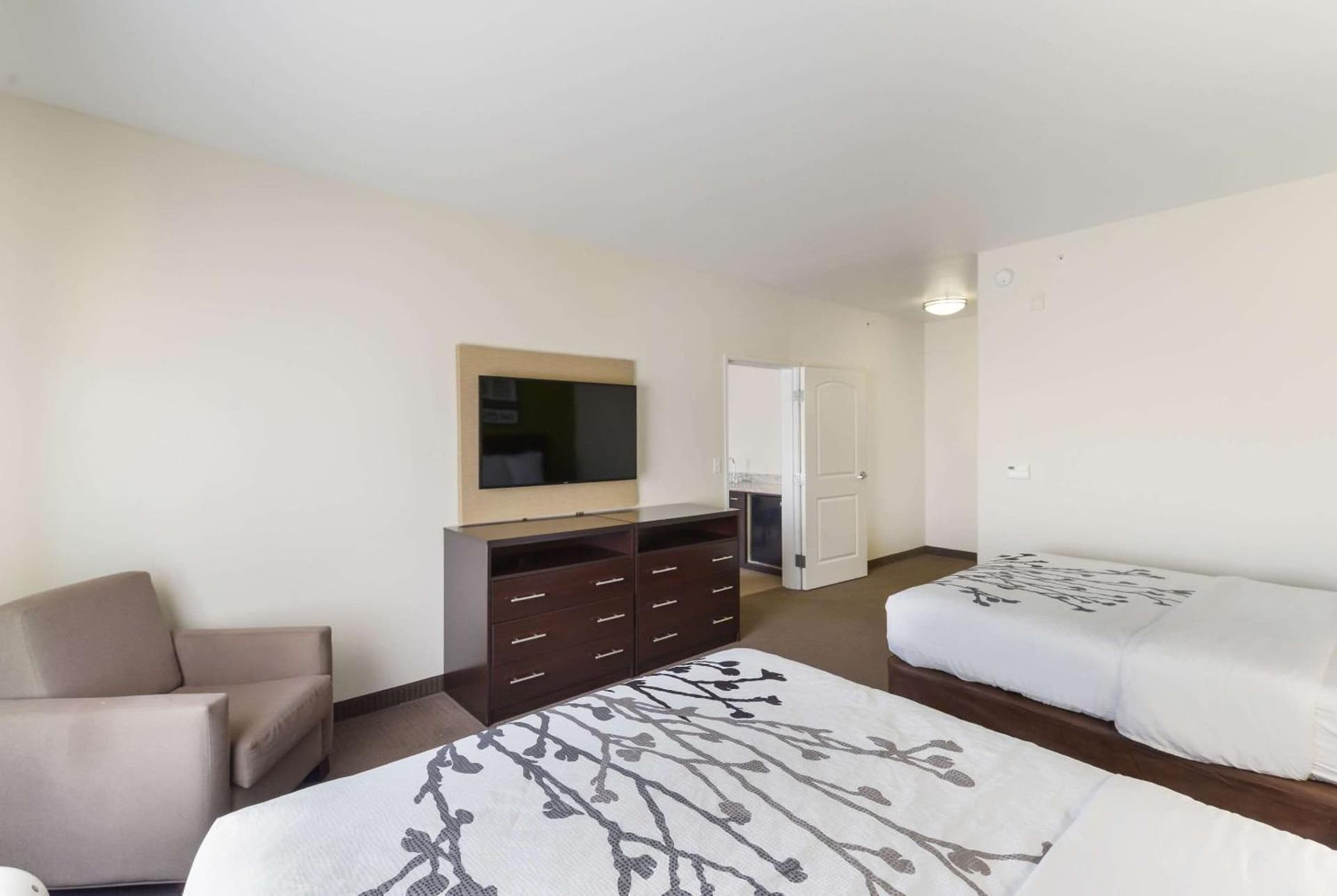 Sleep Inn & Suites Midland West gallery photo in Midland, TX — image 52