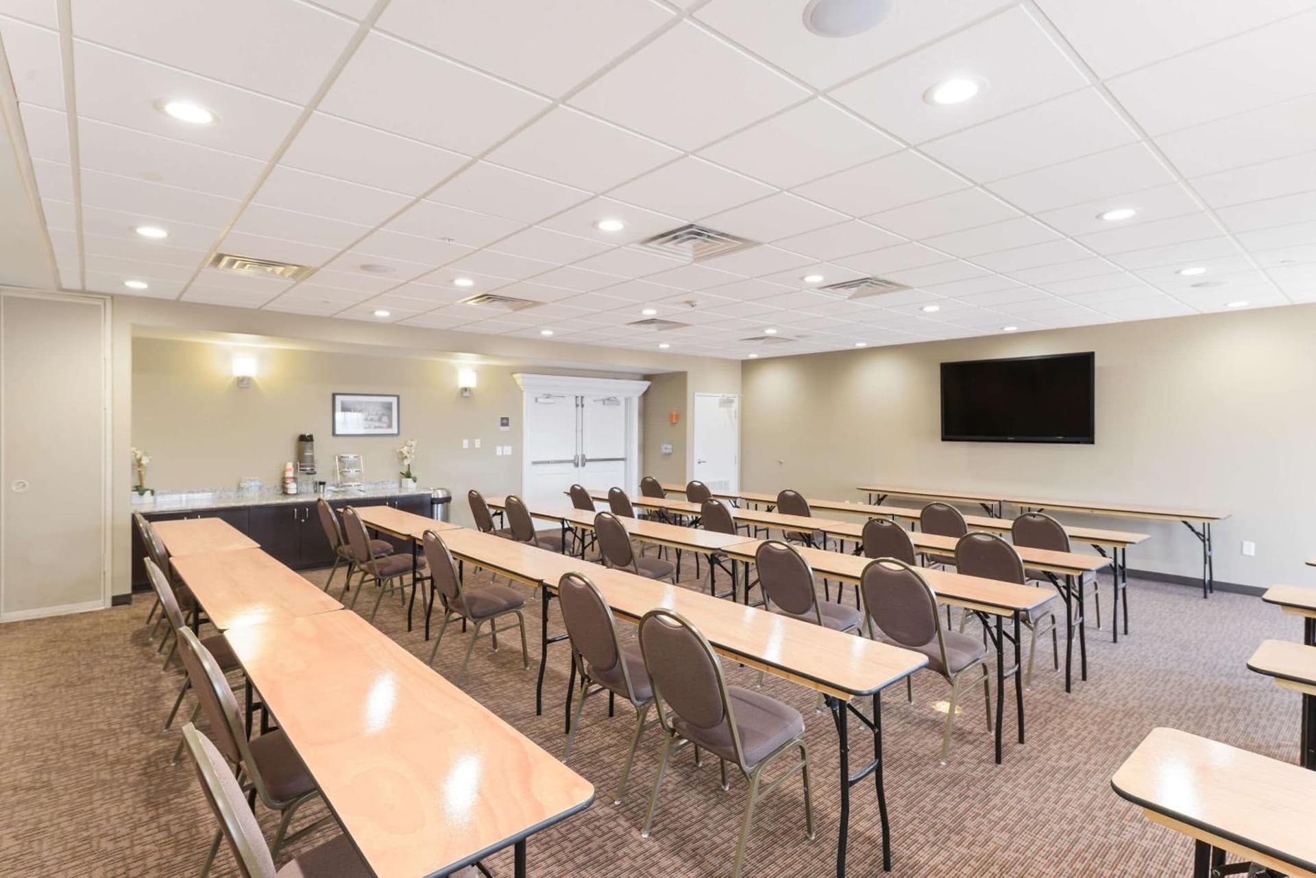 Sleep Inn & Suites Midland West gallery photo in Midland, TX — image 39