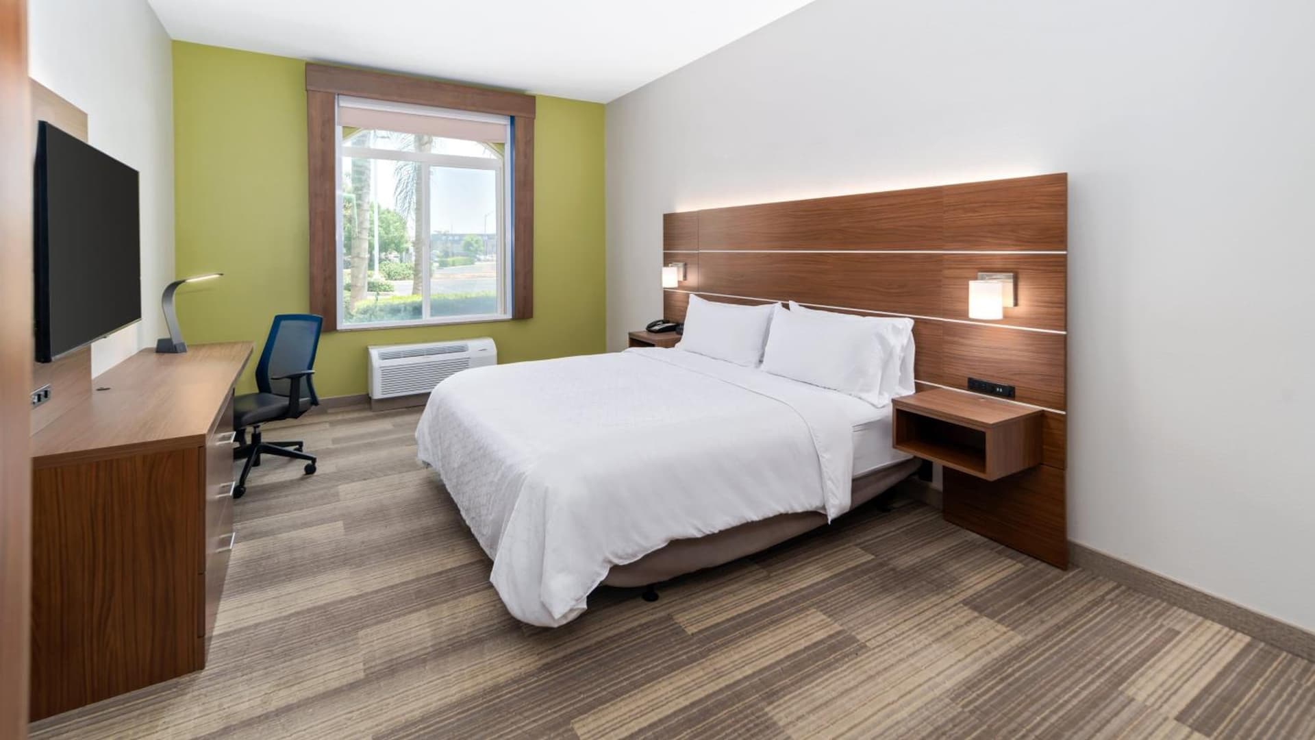 Holiday Inn Express & Suites Dinuba West by IHG gallery photo in Dinuba, CA — image 14