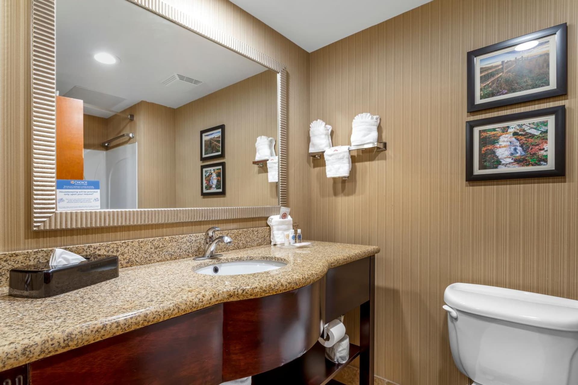 Comfort Suites Knoxville North gallery photo in Knoxville, TN — image 32