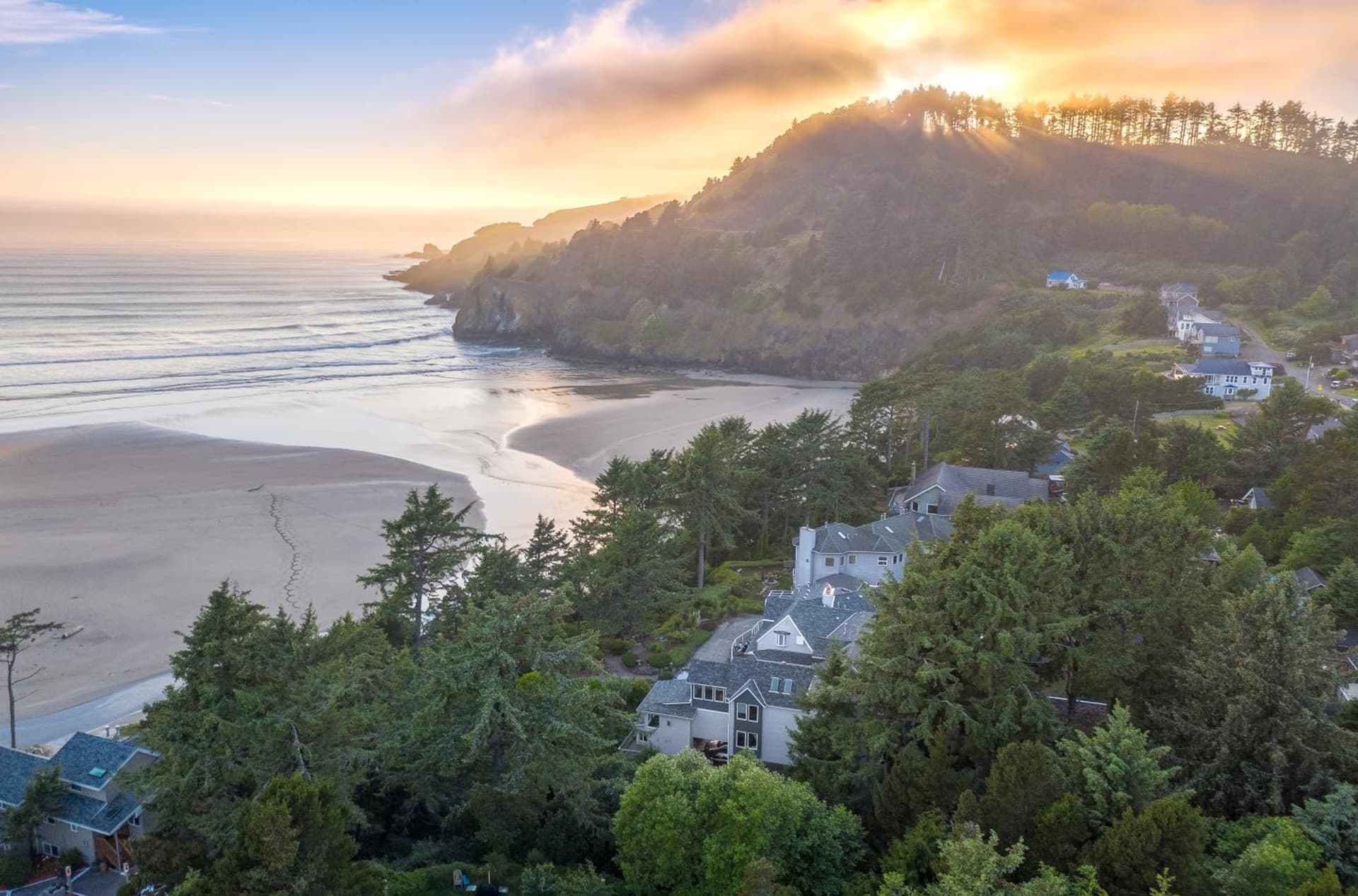 Ocean House featured exterior or lobby in Newport, OR — similar hotel
