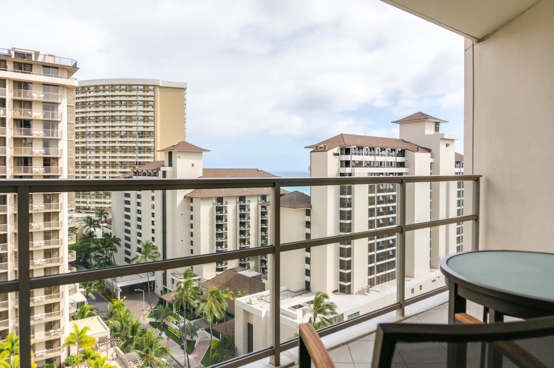 Ka Laʻi Waikiki Beach, LXR Hotels & Resorts gallery photo in Honolulu, HI — image 55