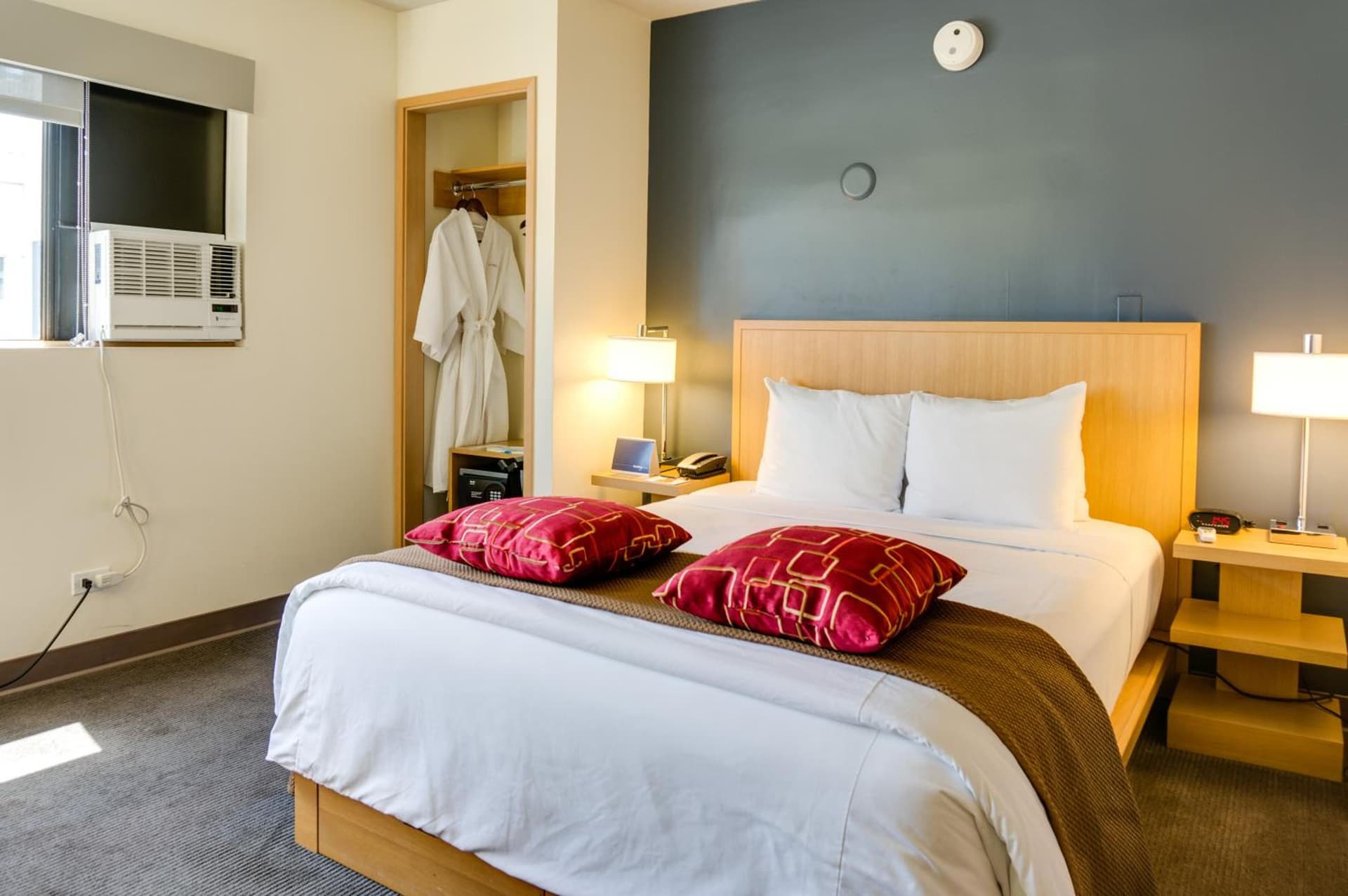 VIVE Hotel Waikiki gallery photo in Honolulu, HI — image 22