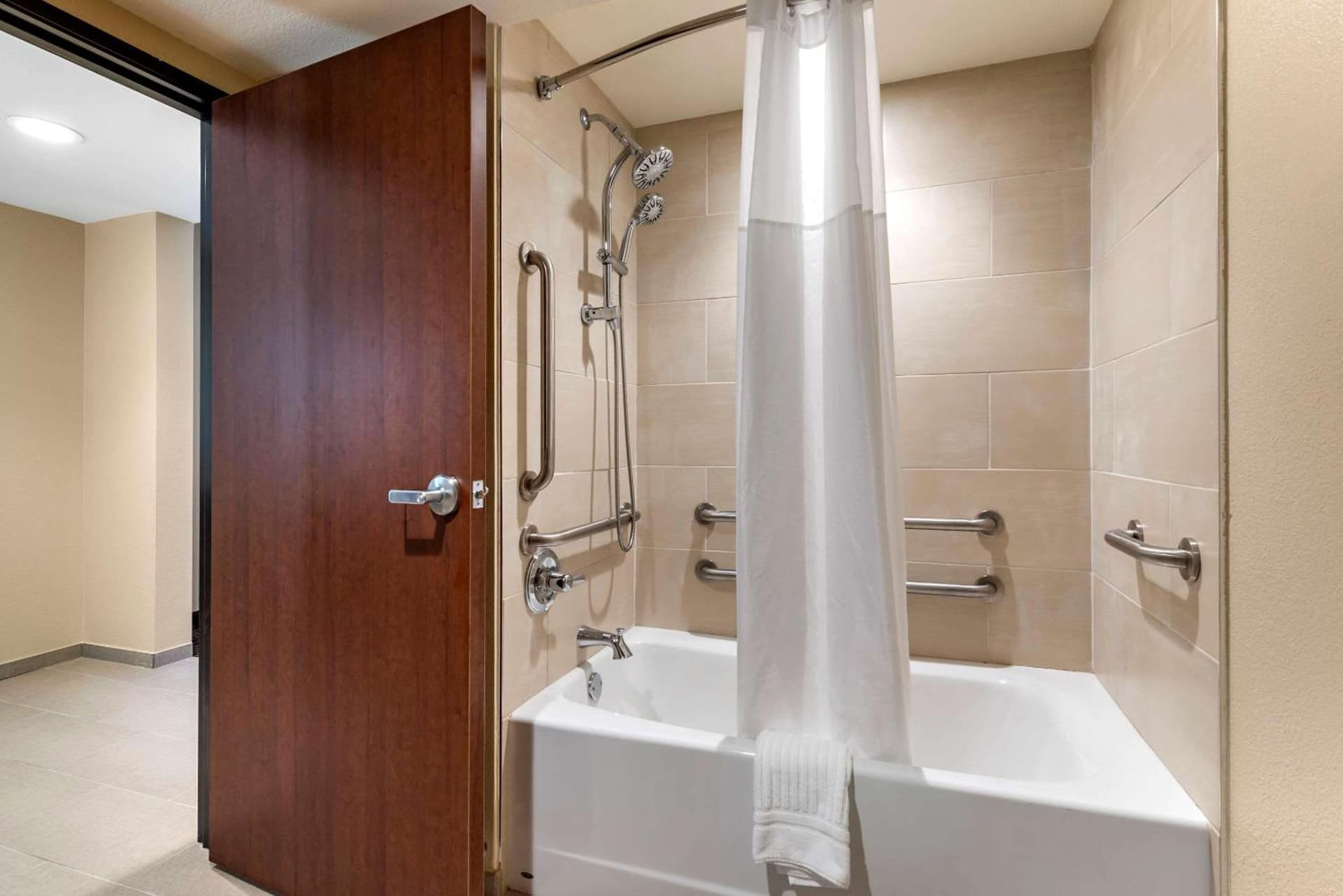Comfort Suites Broomfield-Boulder-Interlocken gallery photo in Broomfield, CO — image 14
